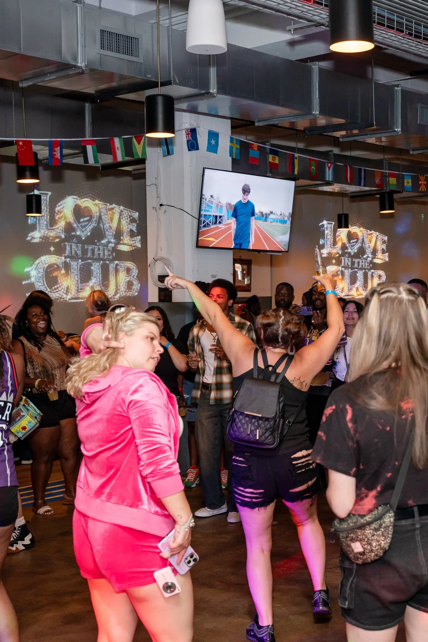 Loveintheclubws-24.jpg