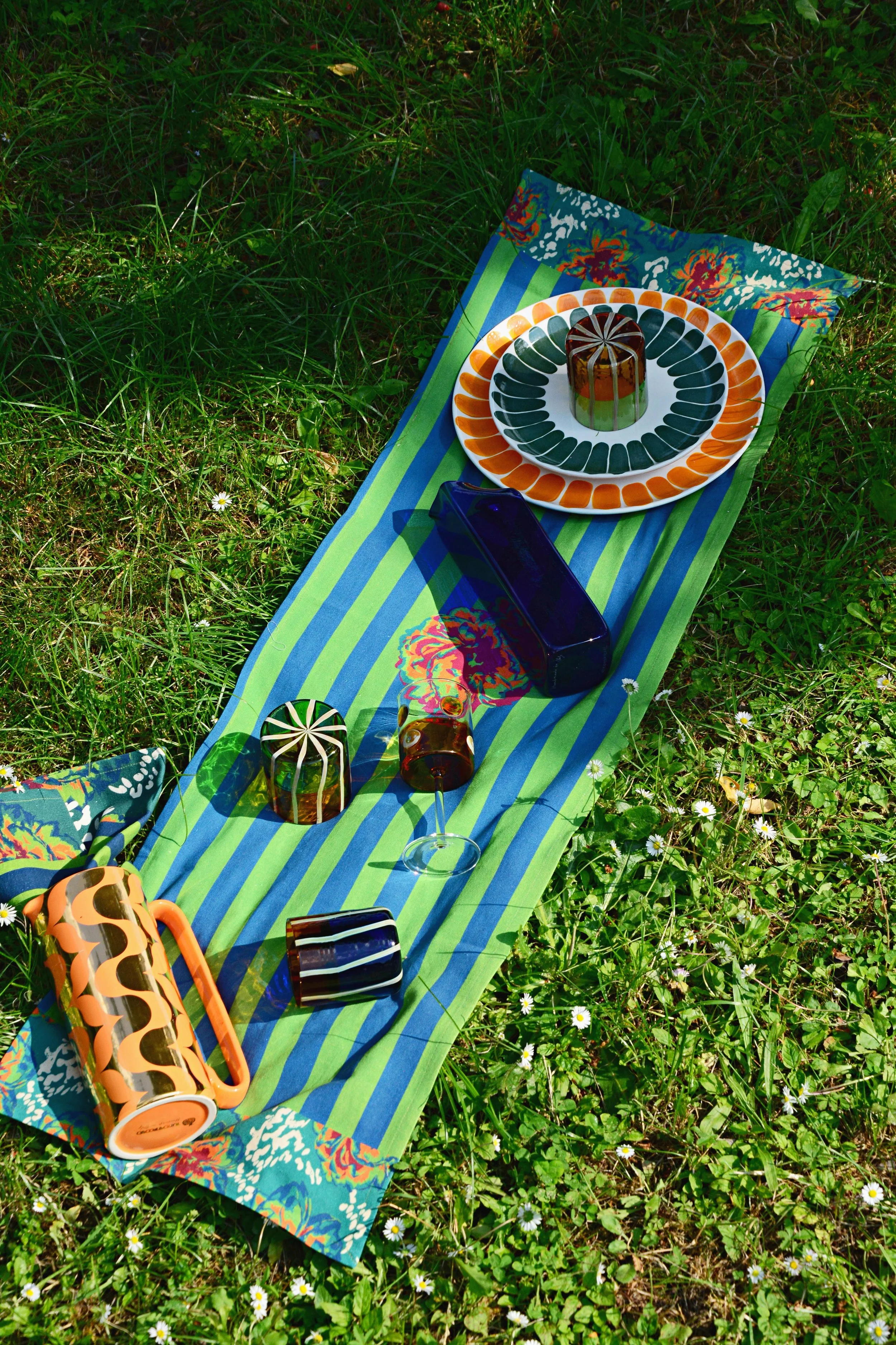 TUTTOATTACCATO-LynetteReedStudioSet32.JPG
