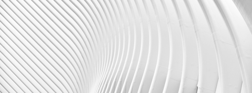 Structure architecturale en forme d'arcs blancs