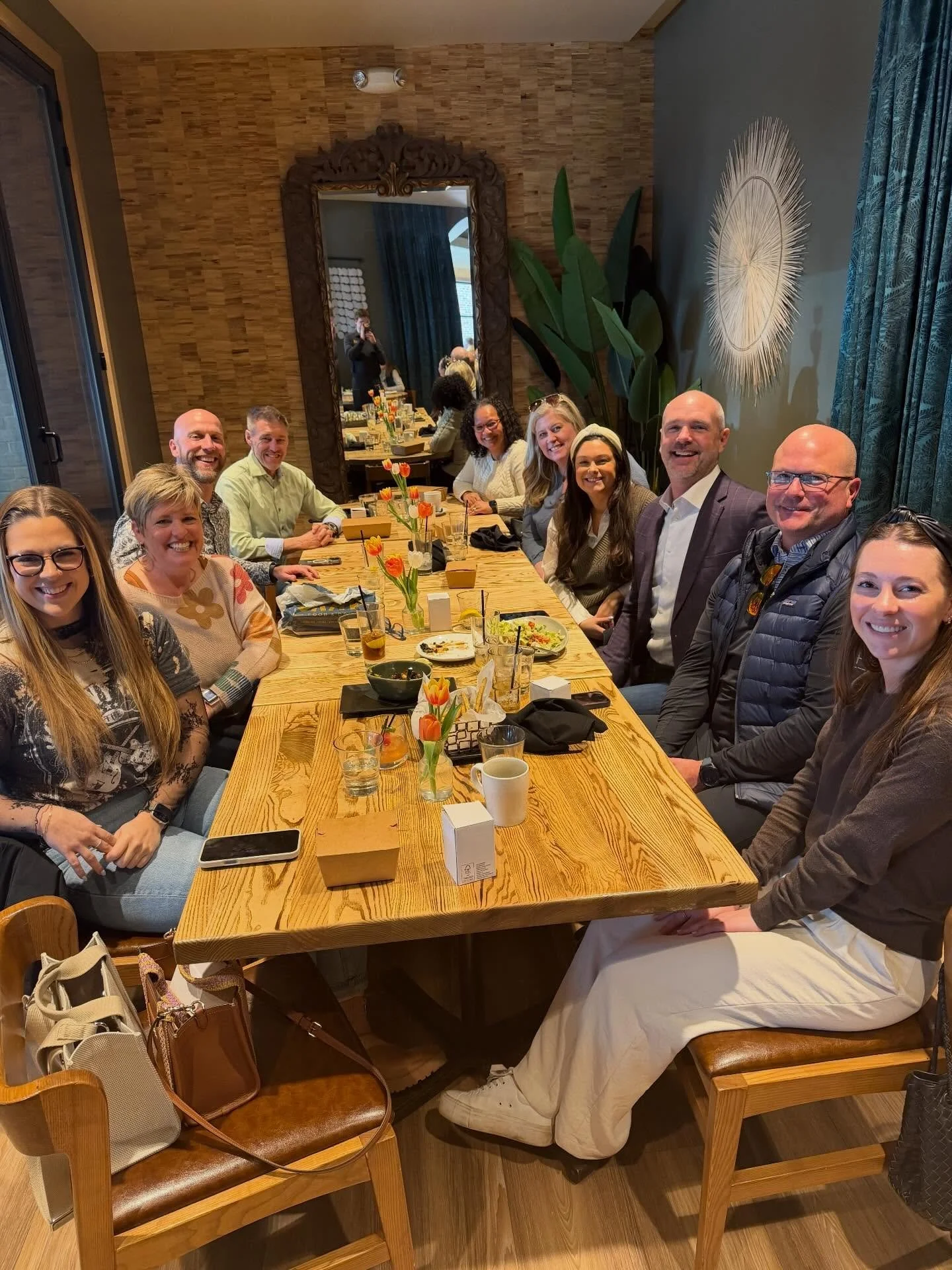No better way to end the quarter than celebrating all of our agents who capped over the last three months! Congratulations to all of these agents who are now earning 100% commission and are continuing to crush it!