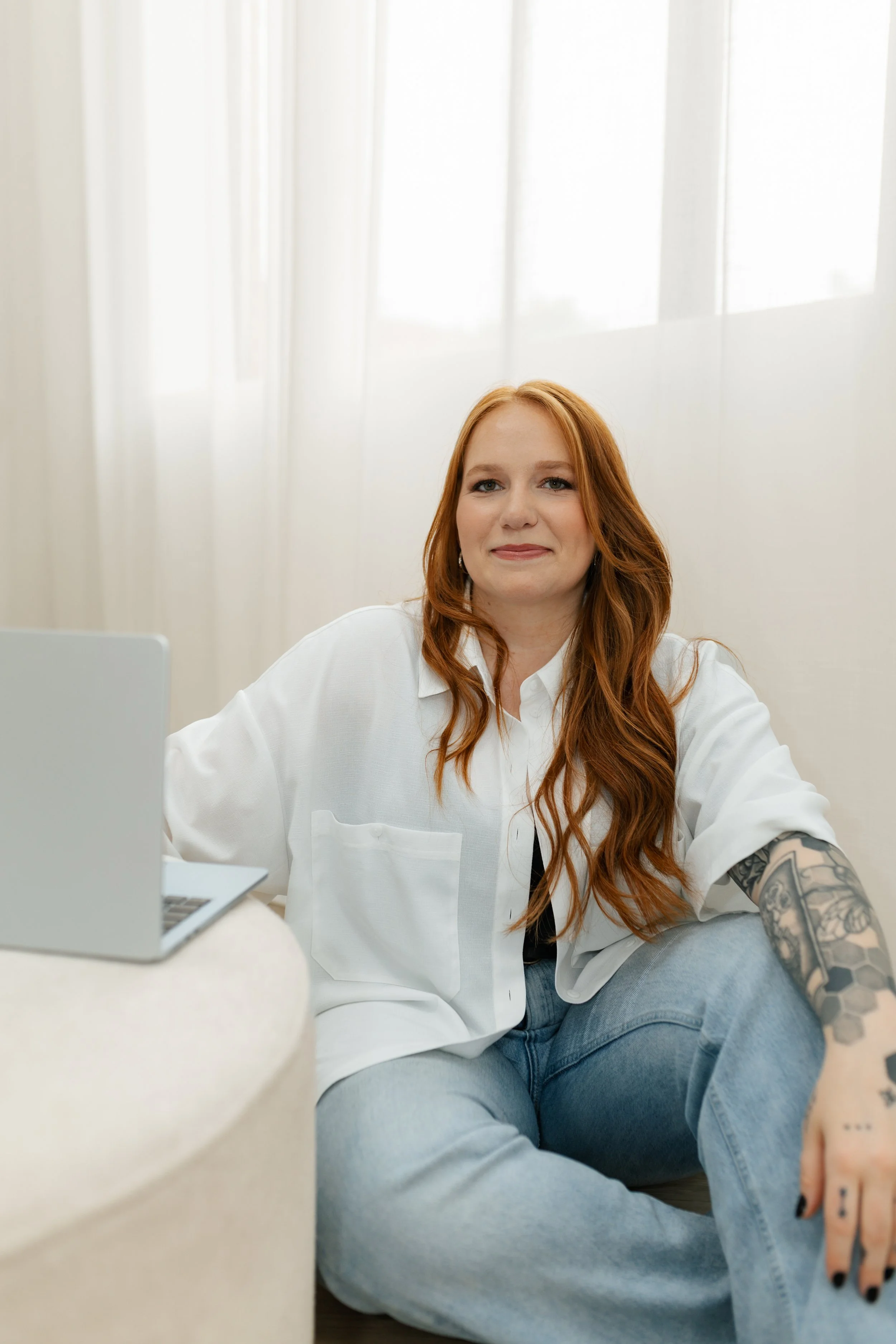 Catherine Auclair, partenaire stratégique et opérationnelle, dans son bureau
