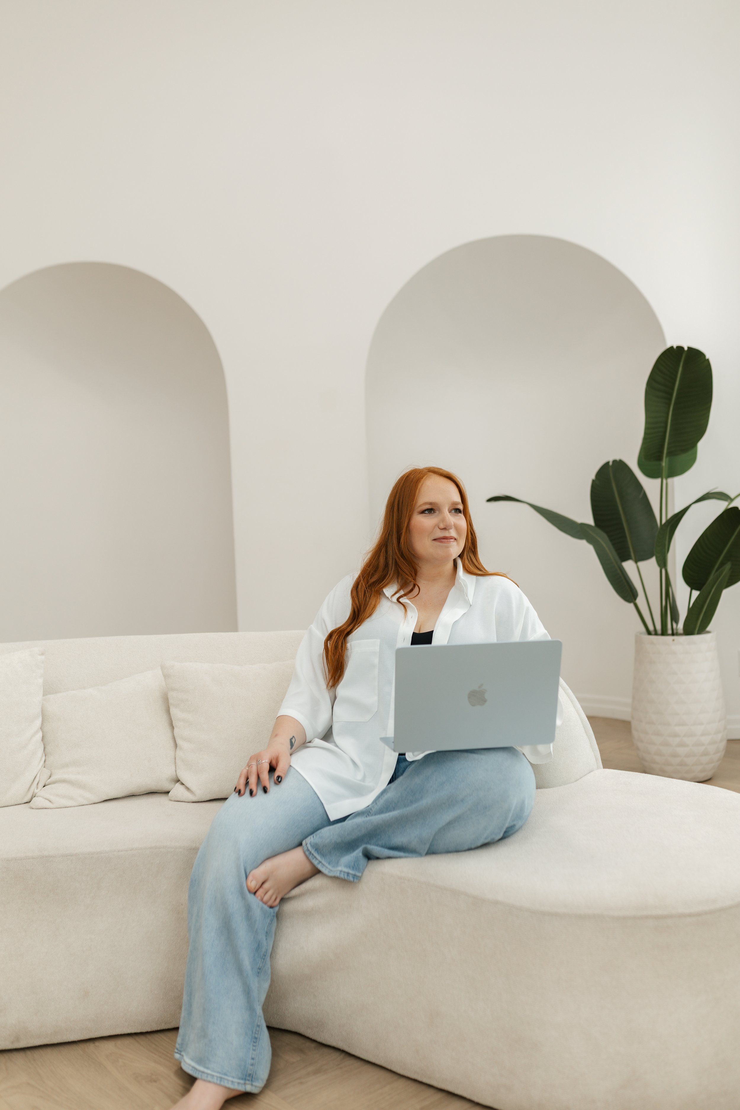 Catherine Auclair accompagnant une cliente dans la structuration de son entreprise
