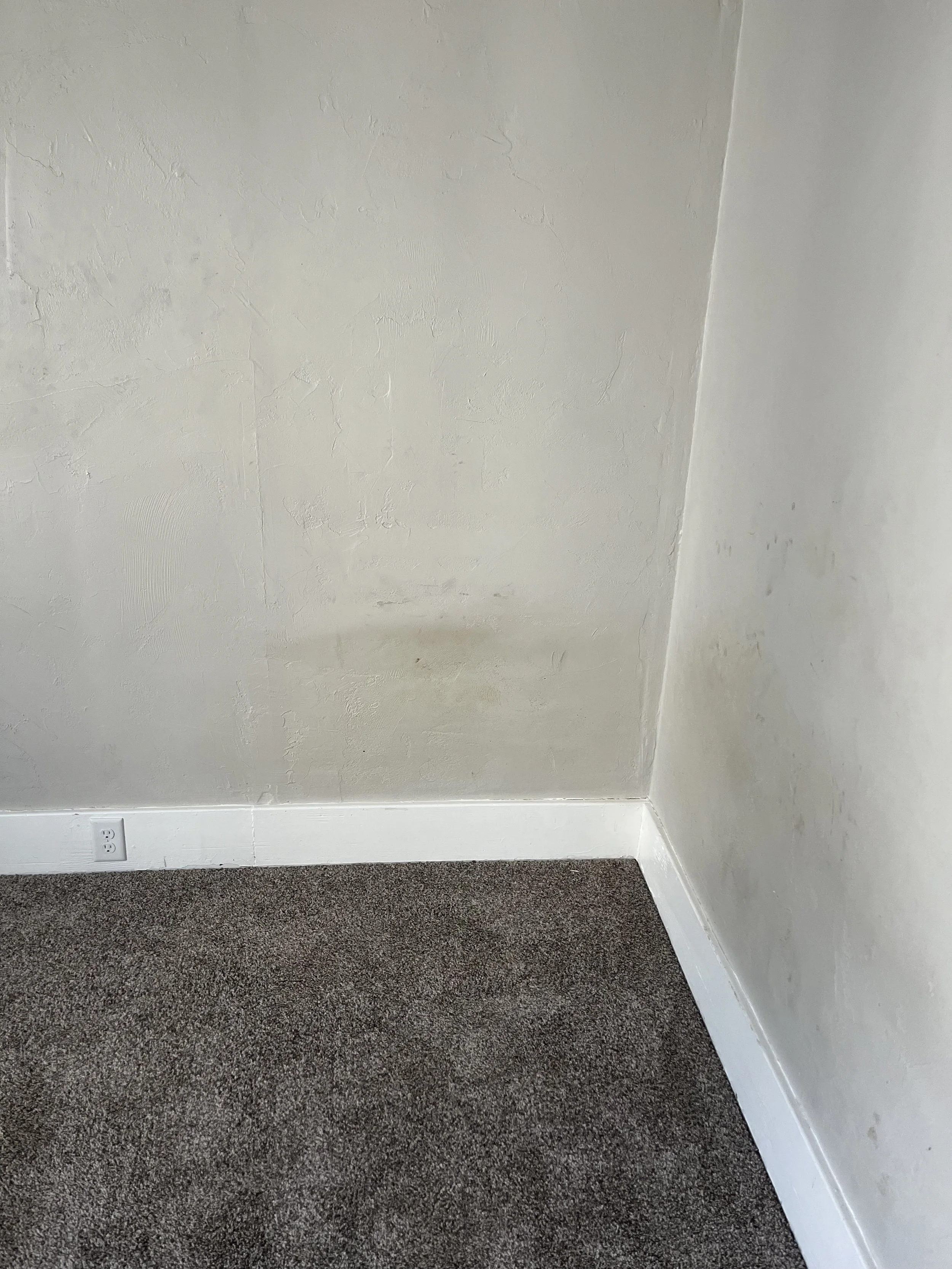 Baseboard and room corner cleaning during a move-out cleaning in Northeast Wisconsin