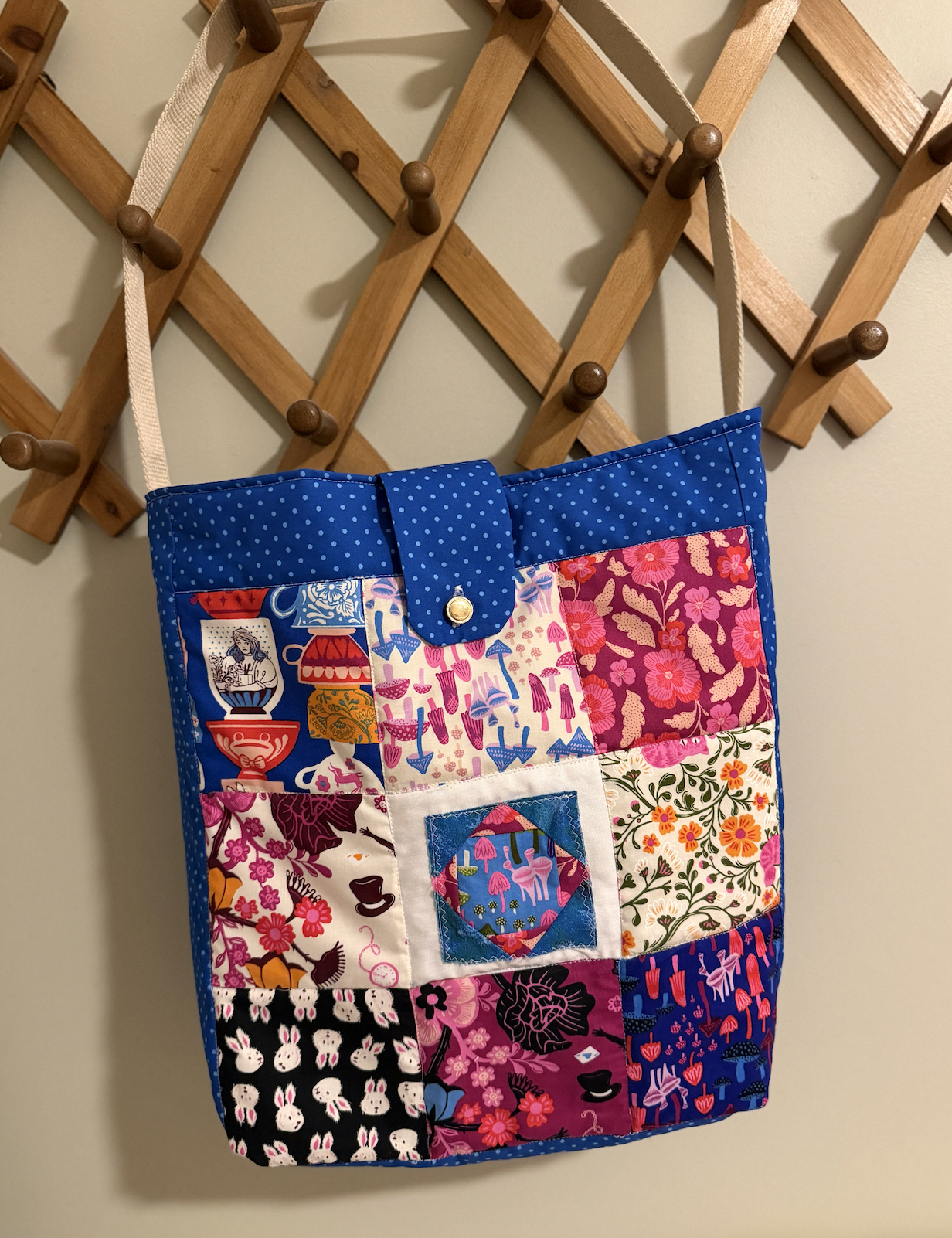 Alice In Wonderland Patchwork Quilted Large Tote