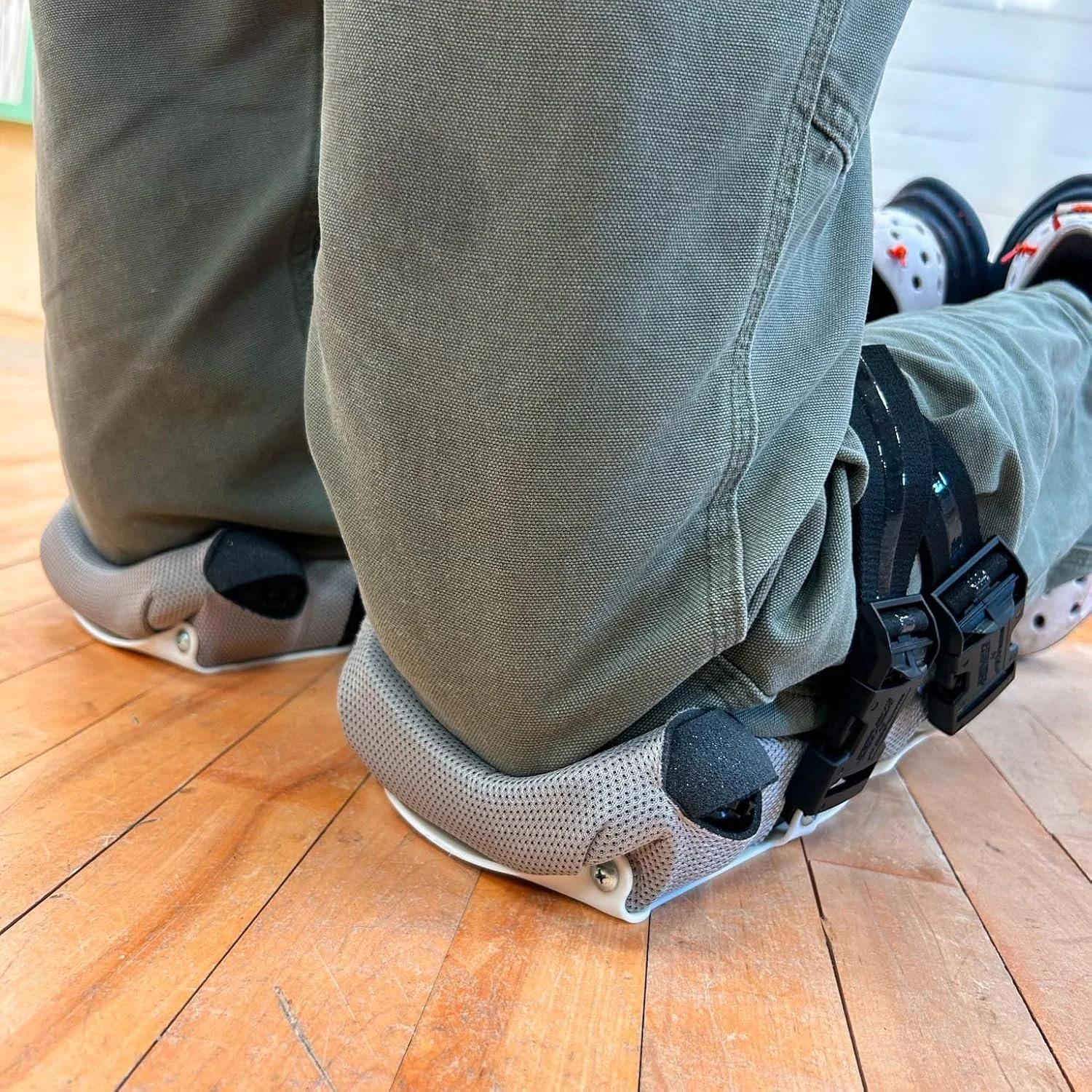 knee pad pic 2.jpg