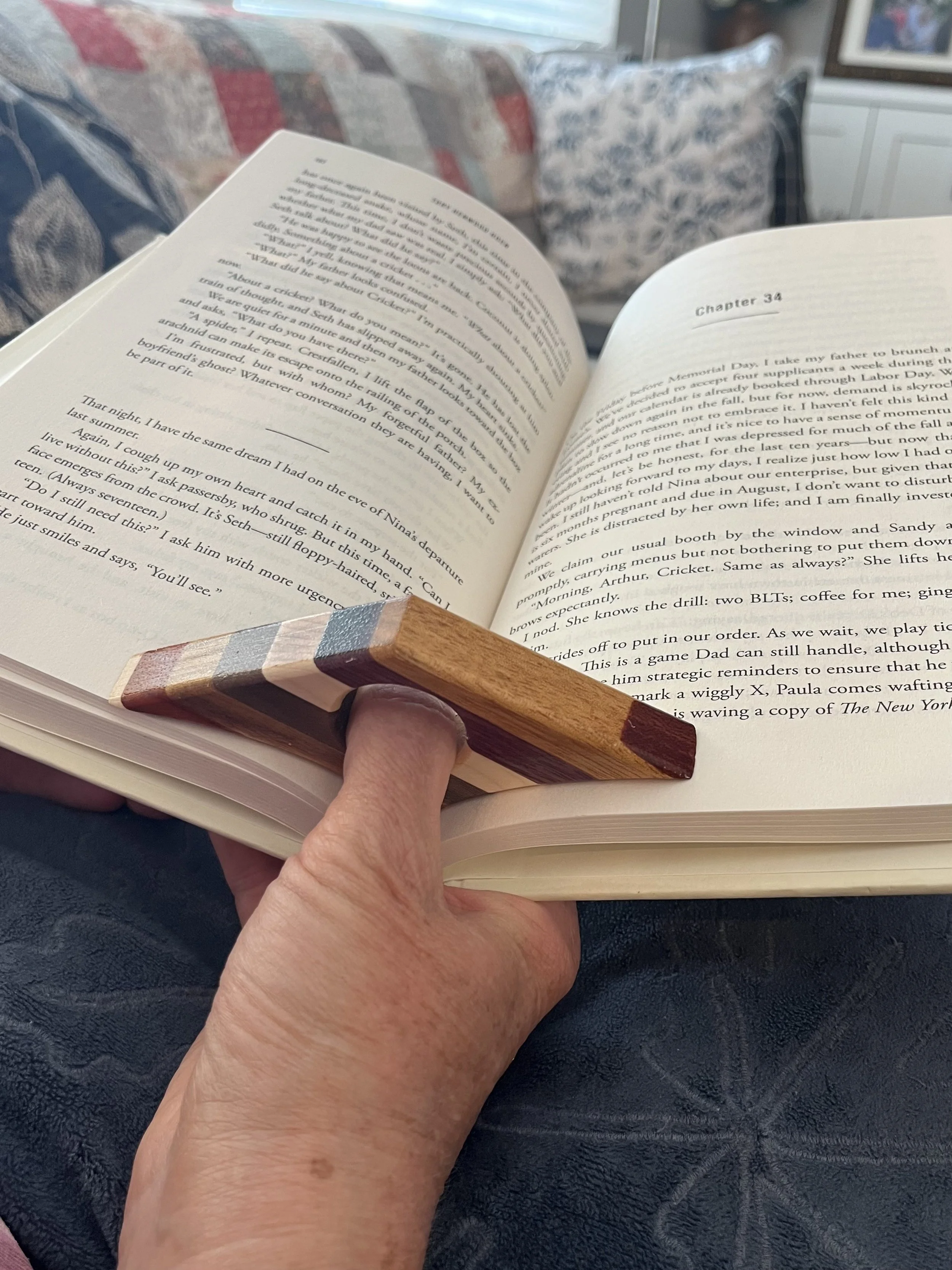 Page Holder 3.jpg