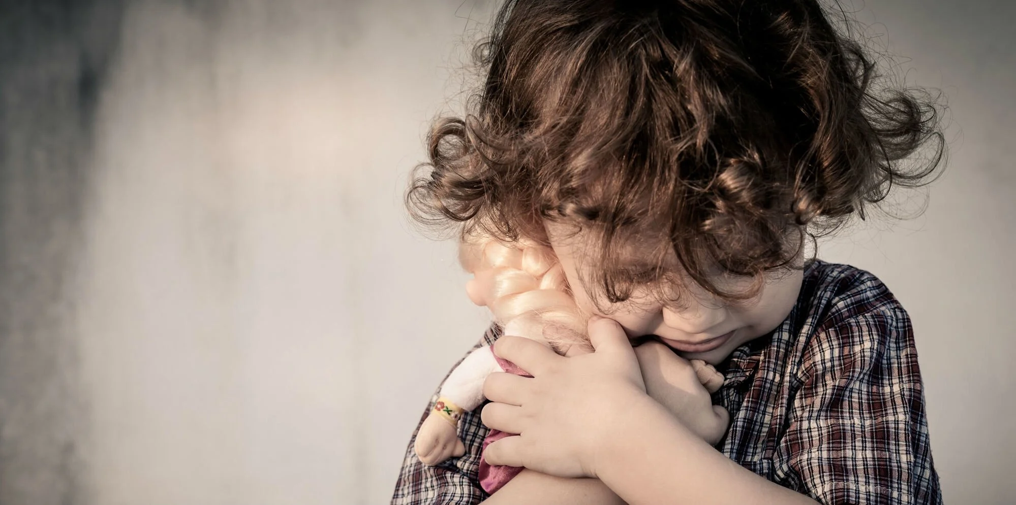 Poverty in Childhood Linked to Mental Health Problems: New Report