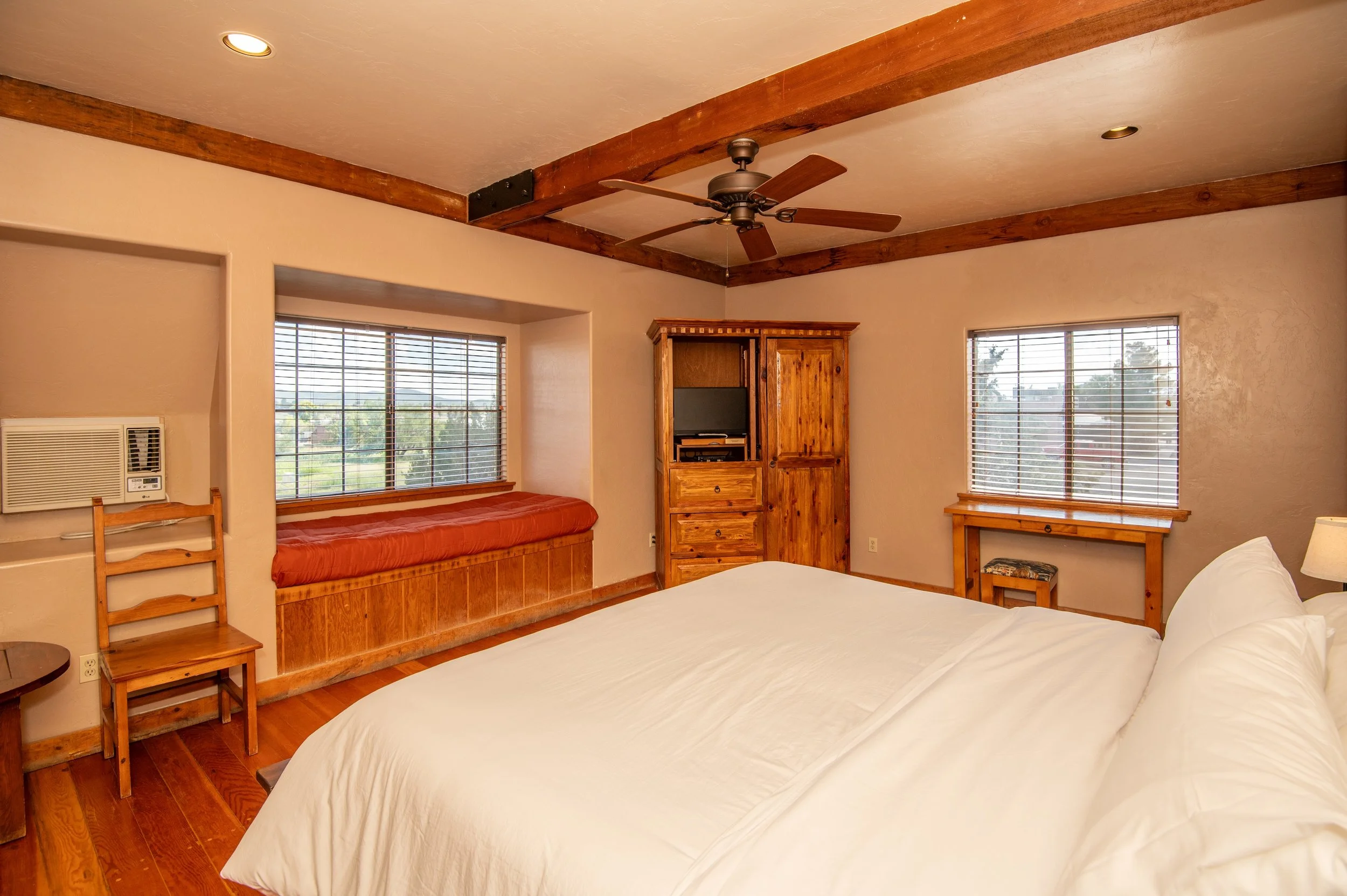 Sonoita Inn Rooms-20.jpg