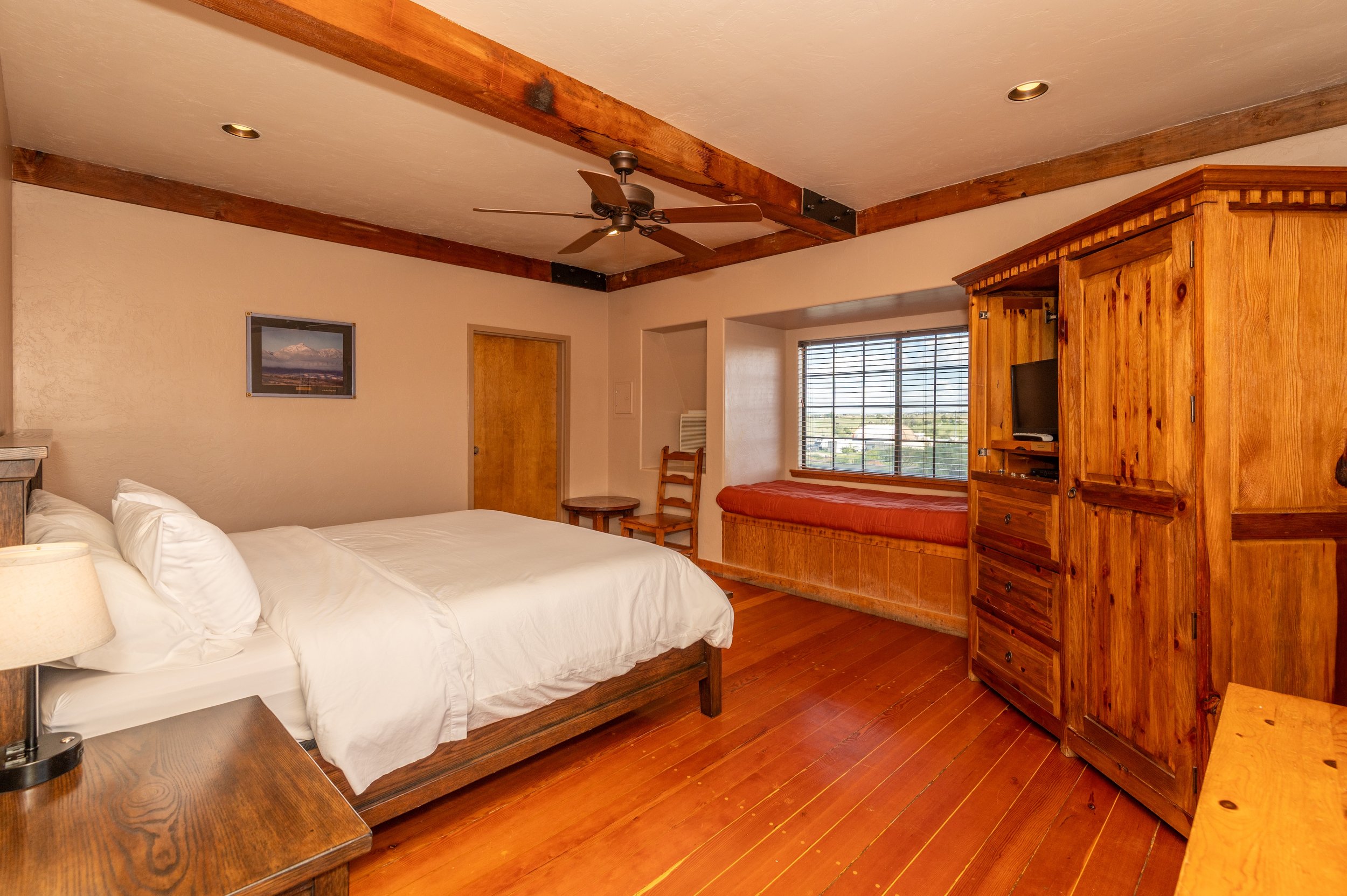 Sonoita Inn Rooms-22.jpg