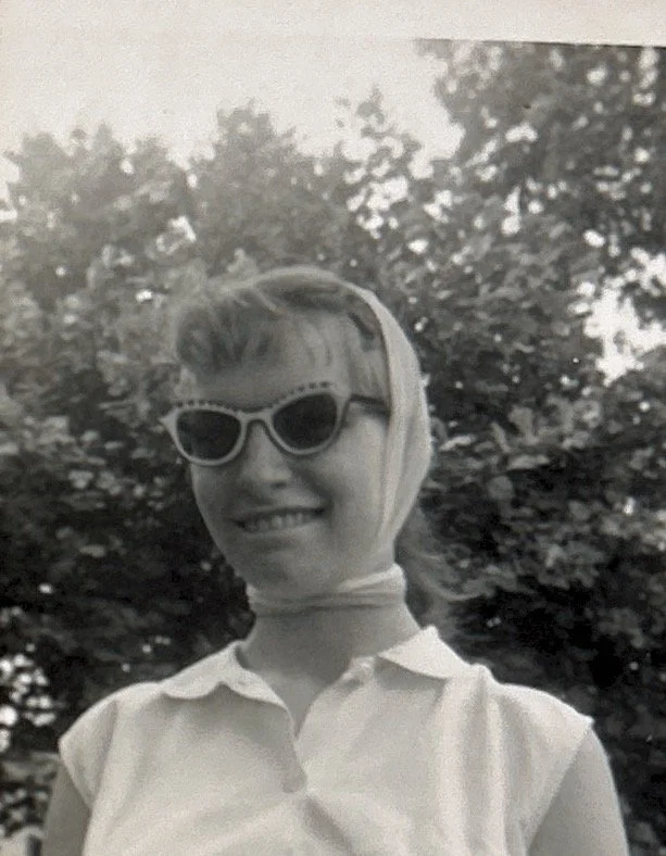 Emily - 005.jpg