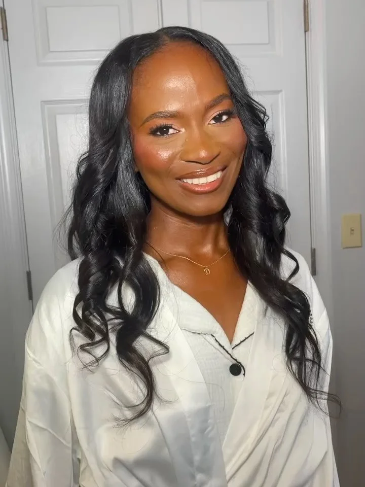 swipe for a gorgeous soft glam bridal makeup transformation on sweet Deafen 🤍💍

also do you see a difference in her hair between the first and second photo? i wanted Deafen to look absolutely perfect for her wedding day so I asked her if it was oka