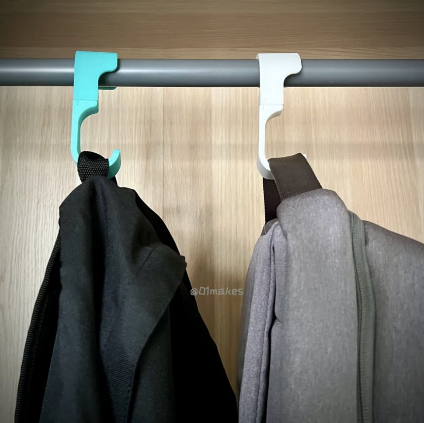 360-Degree Rotating Bag Hanger (pack of 2)