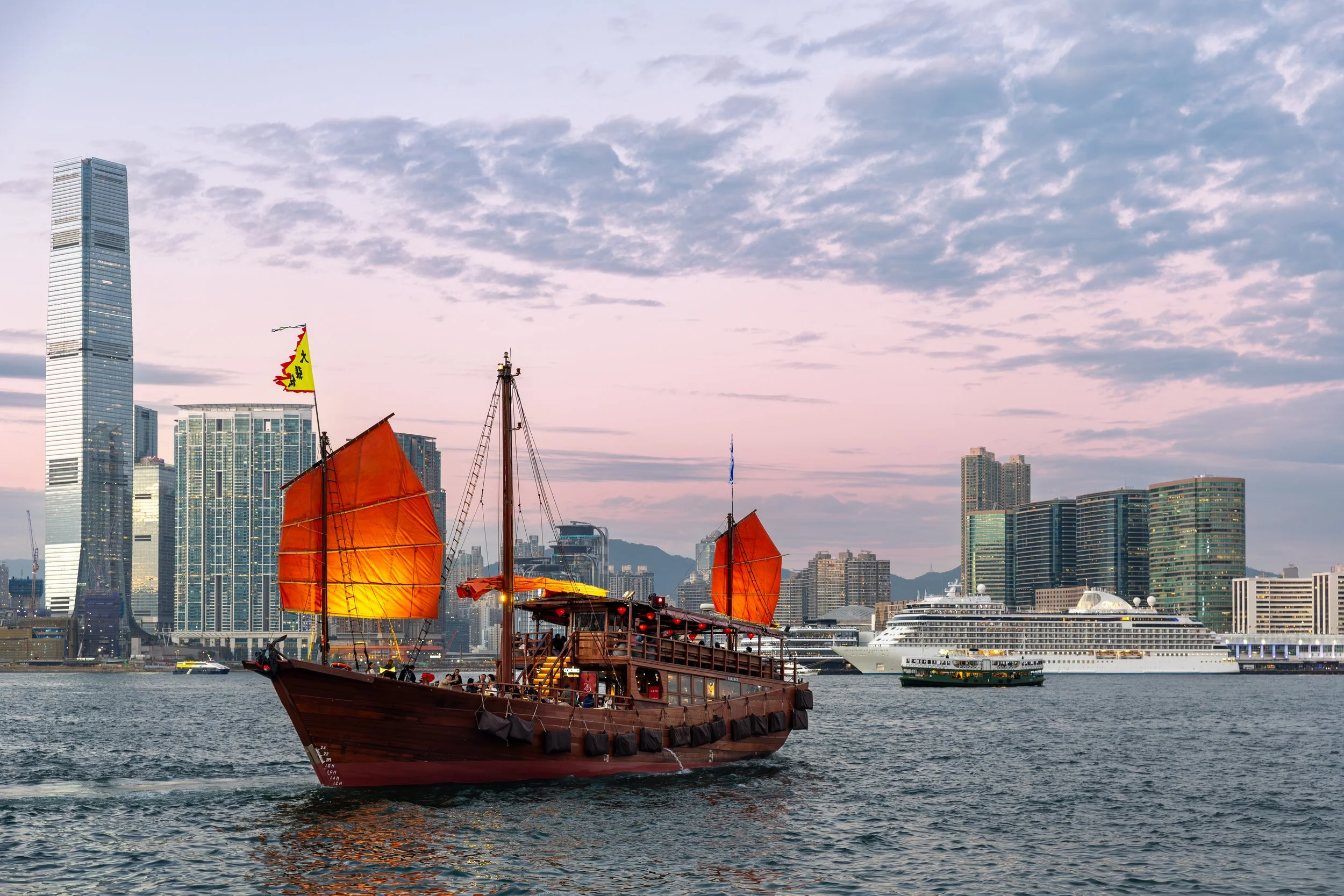 1126 - Hong Kong.jpg