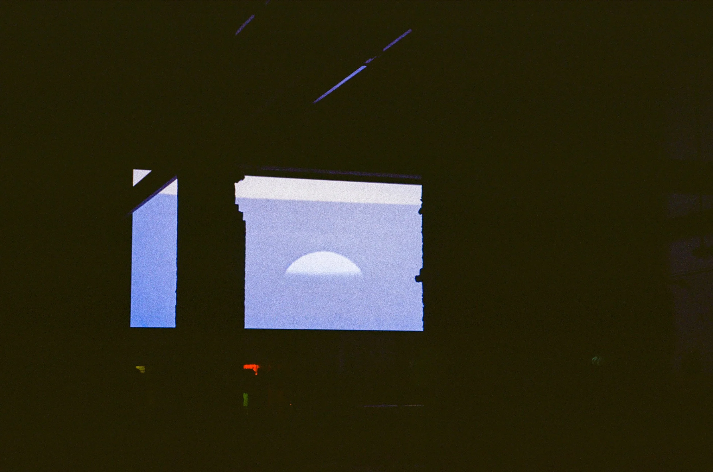 lone-04.jpg