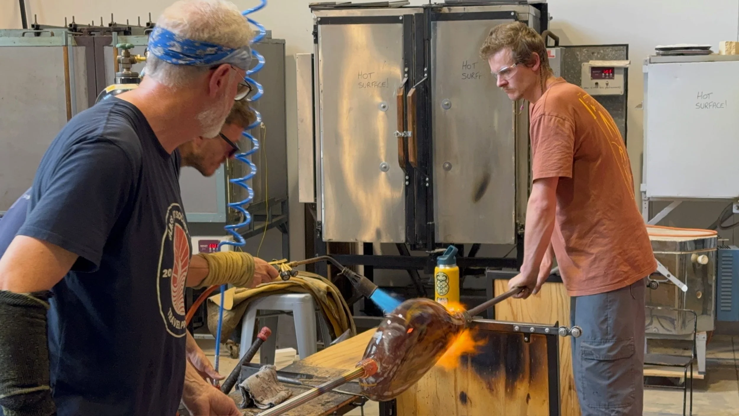 Gordan-Glass-Blowers-Artist-In-Residency-Poatina-Tasmania3.jpg