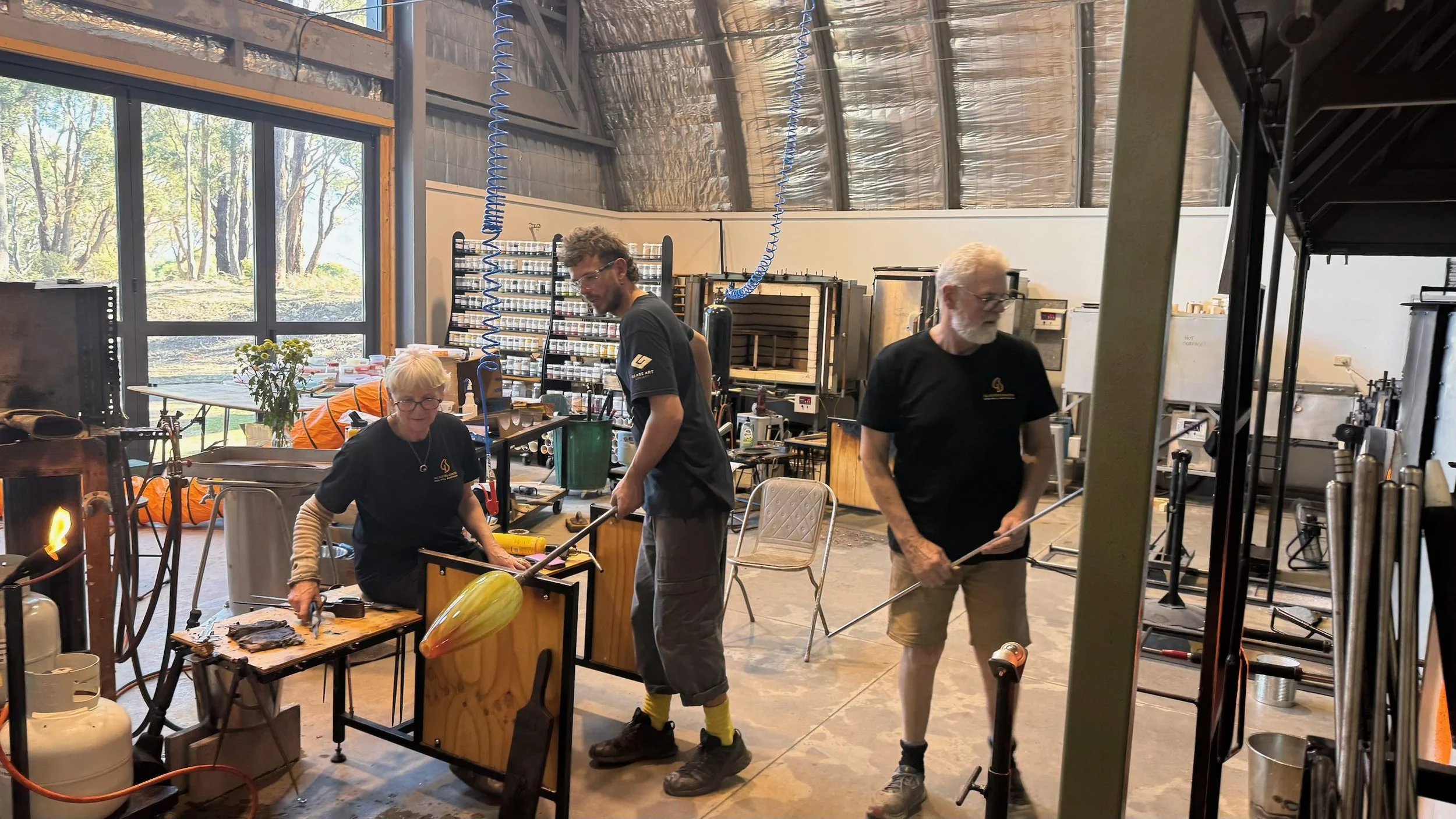 Gordan-Glass-Blowers-Artist-In-Residency-Poatina-Tasmania10.jpg
