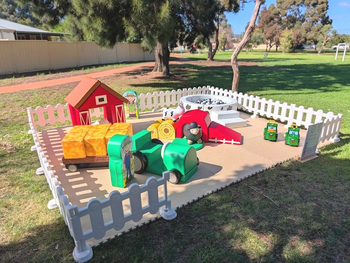 Barnyard animal farm Theme children soft play ball pit hire Perth