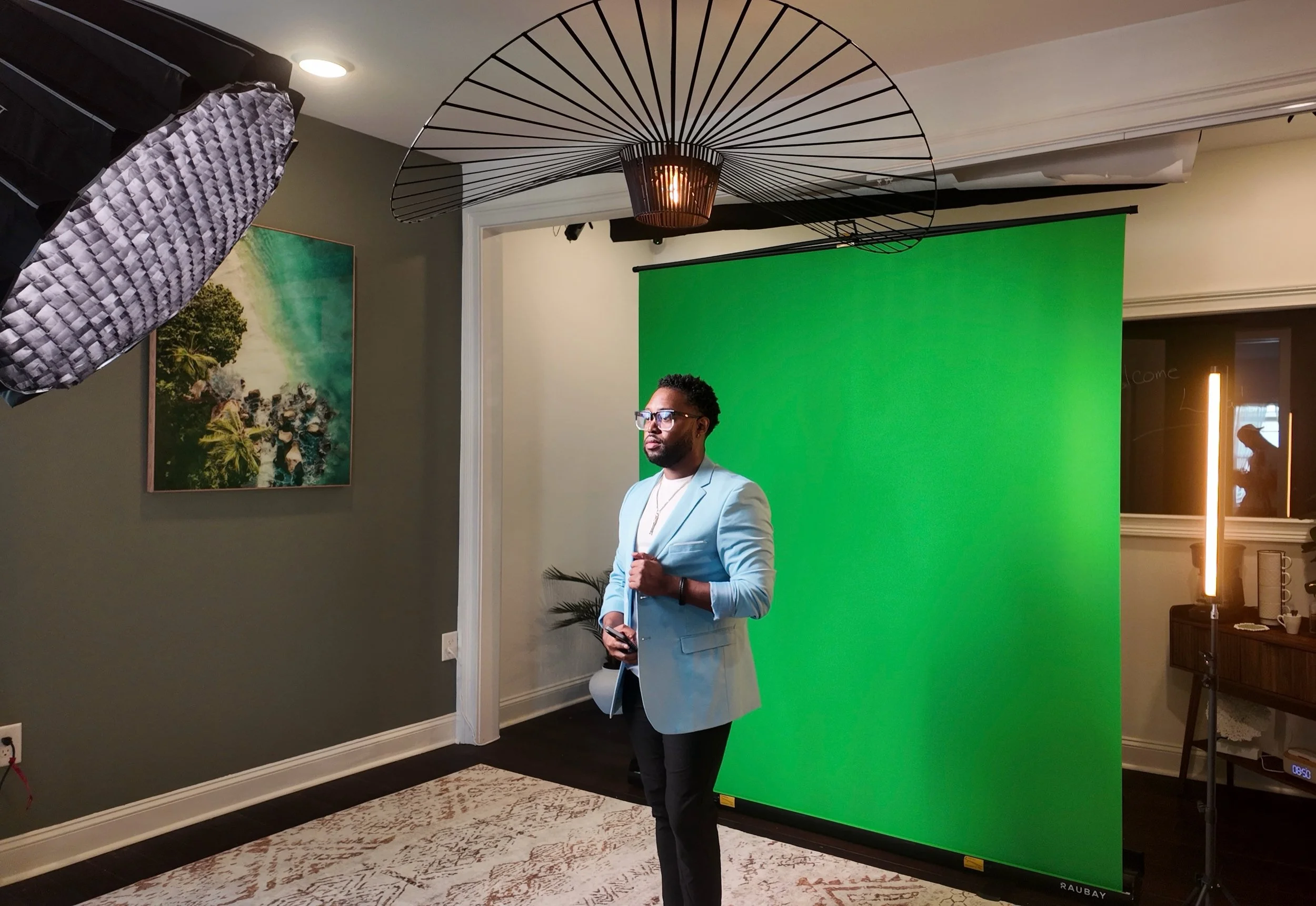 Cooked up a lil something for the kids this morning! Can&rsquo;t wait for y&rsquo;all to hear my new music and see my new content. 🎶🎧 #DJPreK #kidsmusic #preschoolsongs 

🎥 @imjoshuawhite | @anchoredproductionsllc
