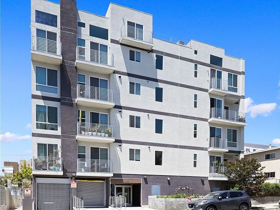 1055 S Serrano Apartments