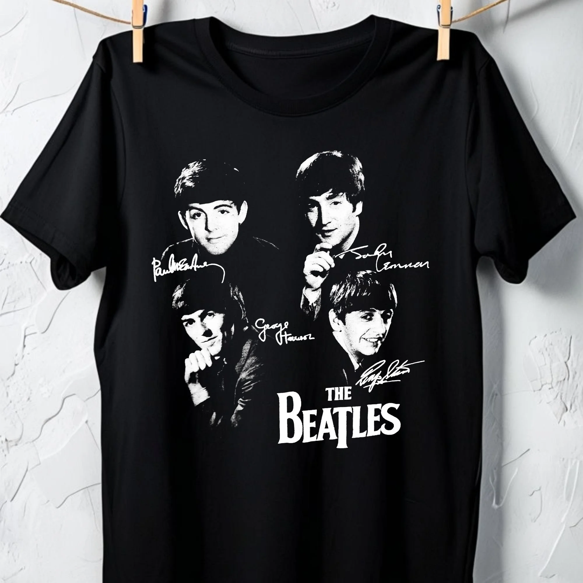 The Beatles "Signatures" Halftone T-Shirt