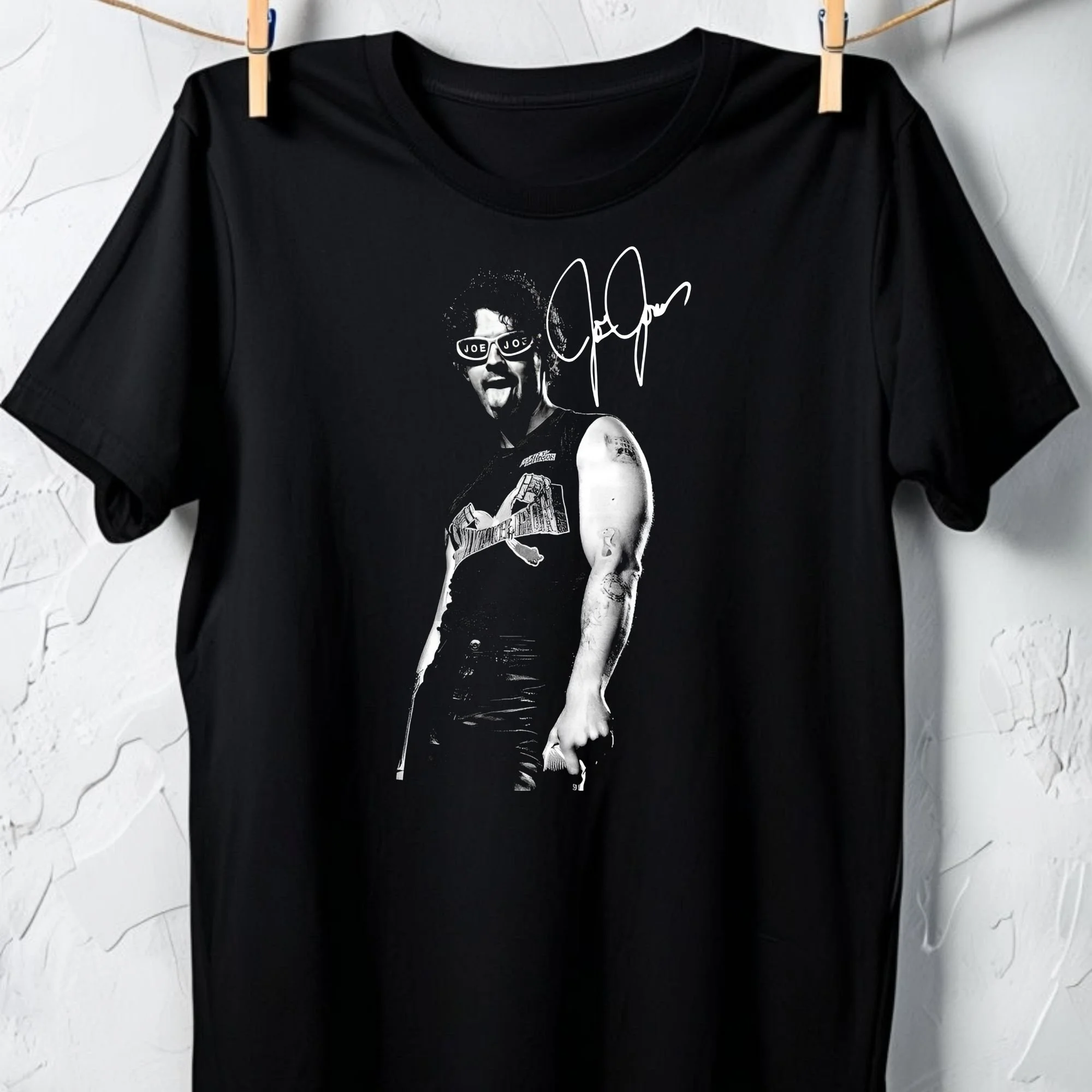 Joe Jonas – Signature Performance Graphic Unisex Tee