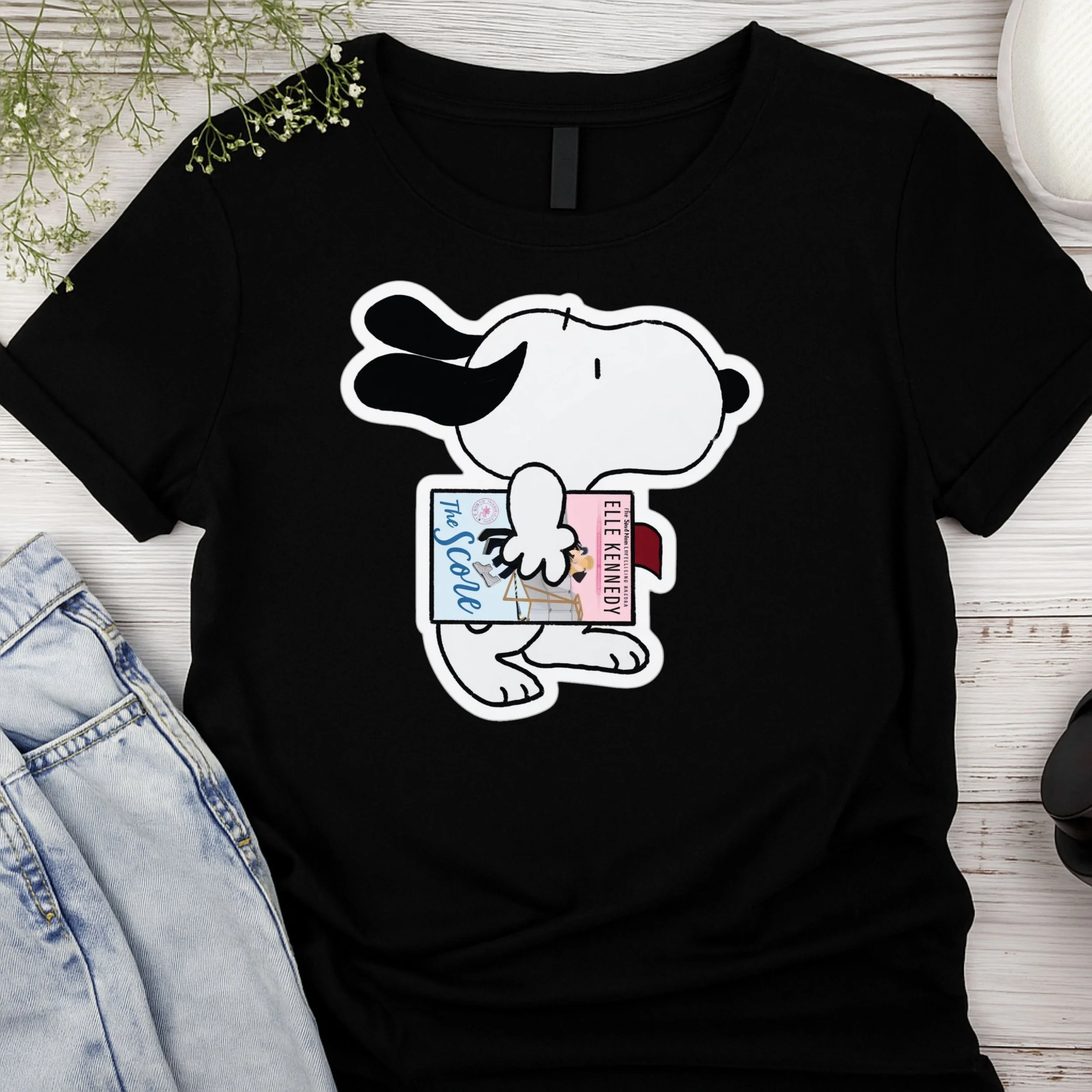 "The Score" Snoopy Graphic T-Shirt - Elle Kennedy Reader Fan Tee - Cute Bookish Apparel