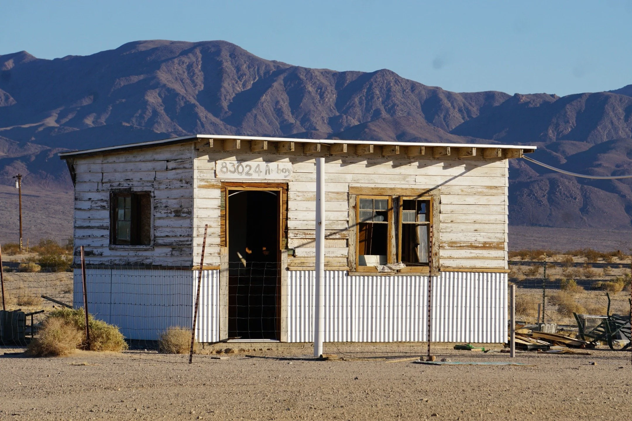 Amboy shack.jpg