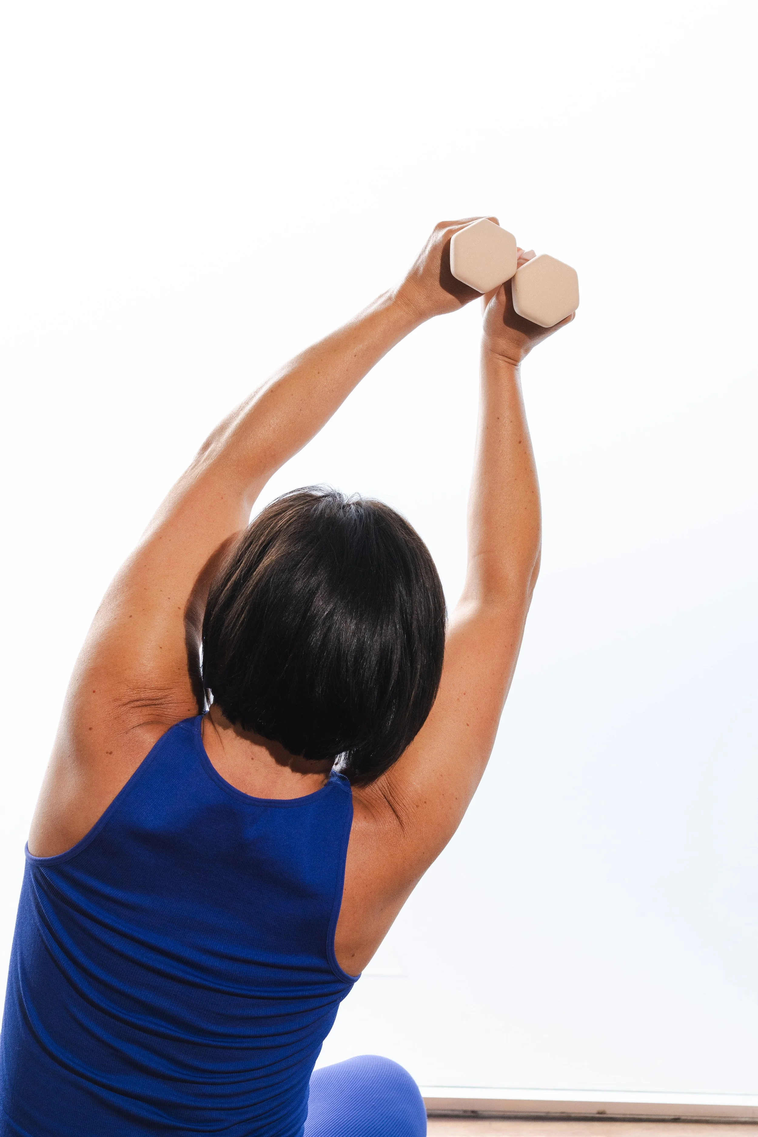 HIIT-training met dumbbell bij Billie Studio in Halle