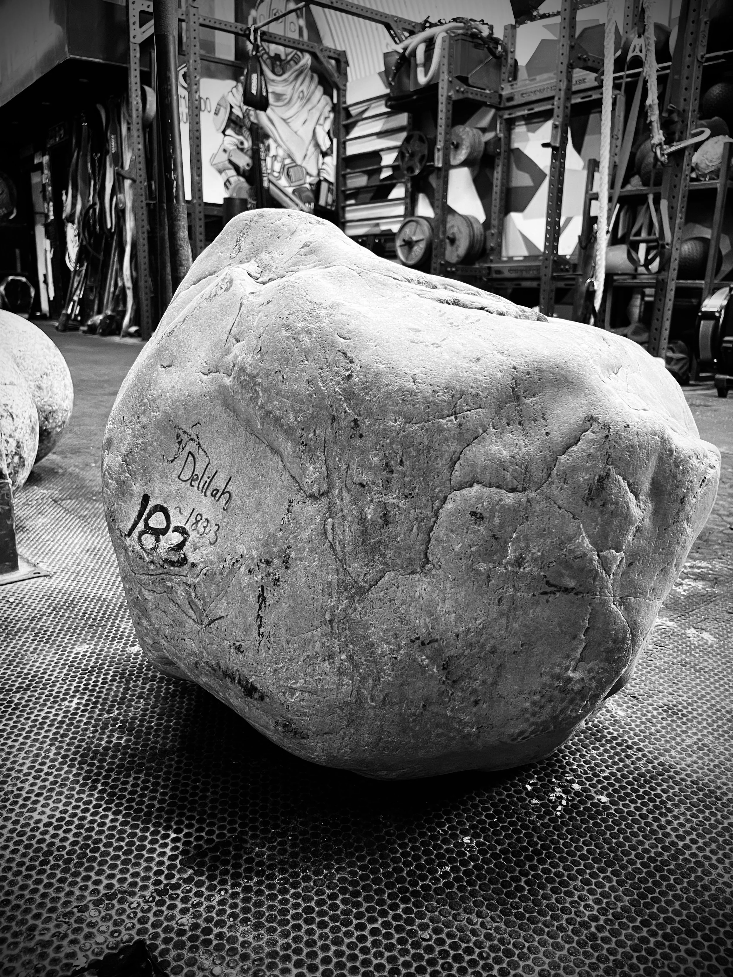 LIFT 6 - 183KG ‘DELILAH STONE’ PICK UP