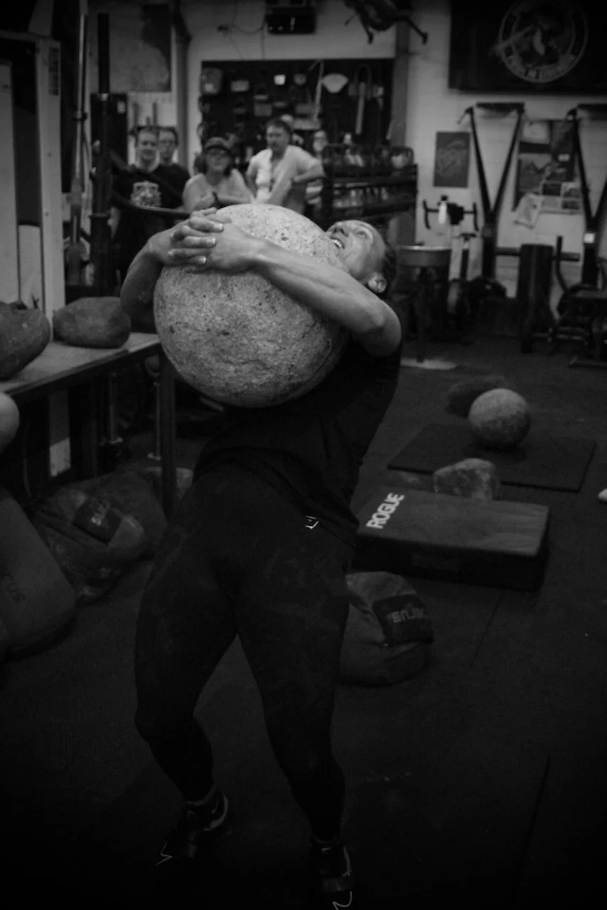 Temple’s Strongest: Stones, Sandbags and 90 Seconds of Misery