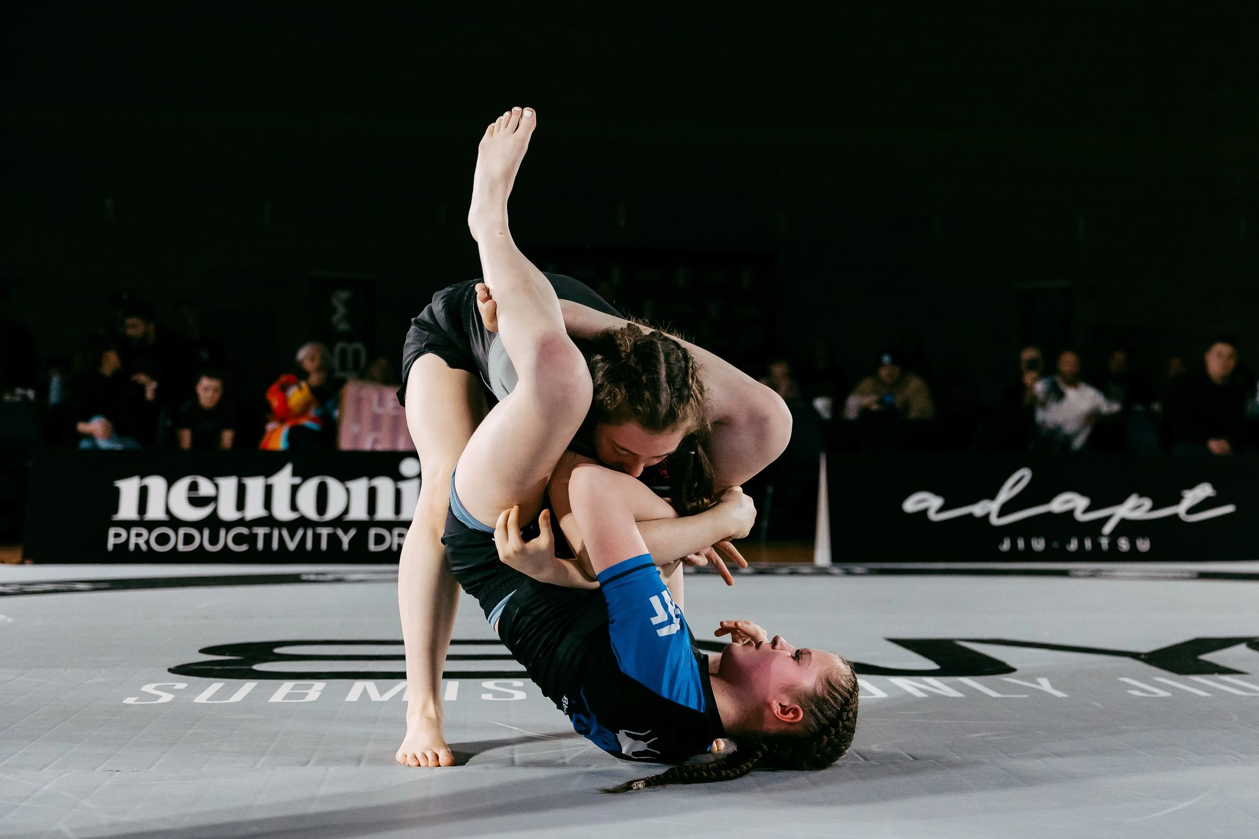 With an incredible mix of high paced savage Gi and Nogi matches, what was your favourite match from Enyo 8? 

And who would you like to see on Enyo 9?

📸 @angelika.glapiak 

#grapping #womensempowerment #womensbjj #supportwomensbjj