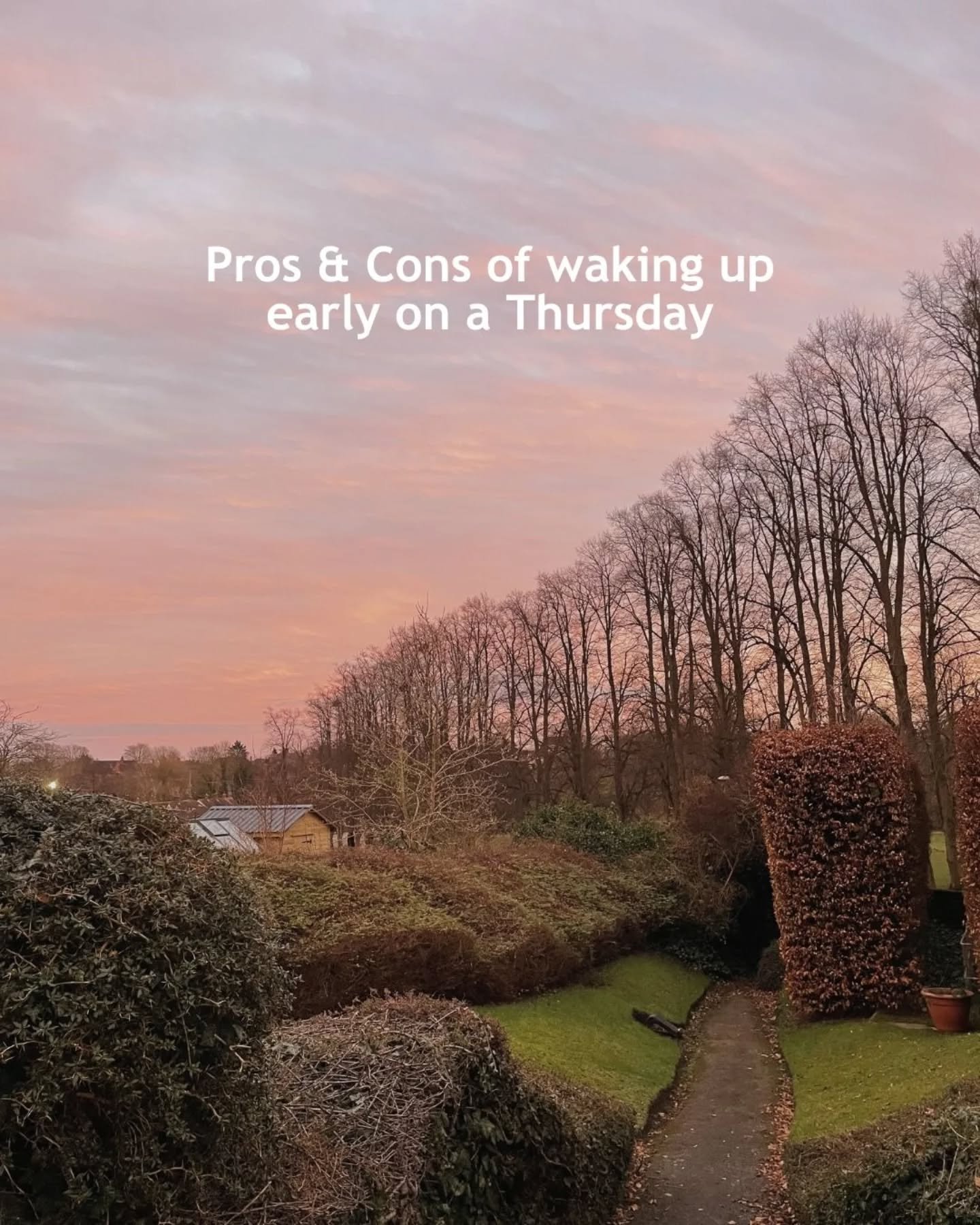 Pros &amp; Cons of waking up at the crack of dawn on a Thursday...

Cons: You'll have to set an early alarm.

Pros: You can join our 7am Energising Flow class, maybe catch a beautiful sunrise, see the wonderful @beckylavelleyoga, enjoy a cup of tea, 
