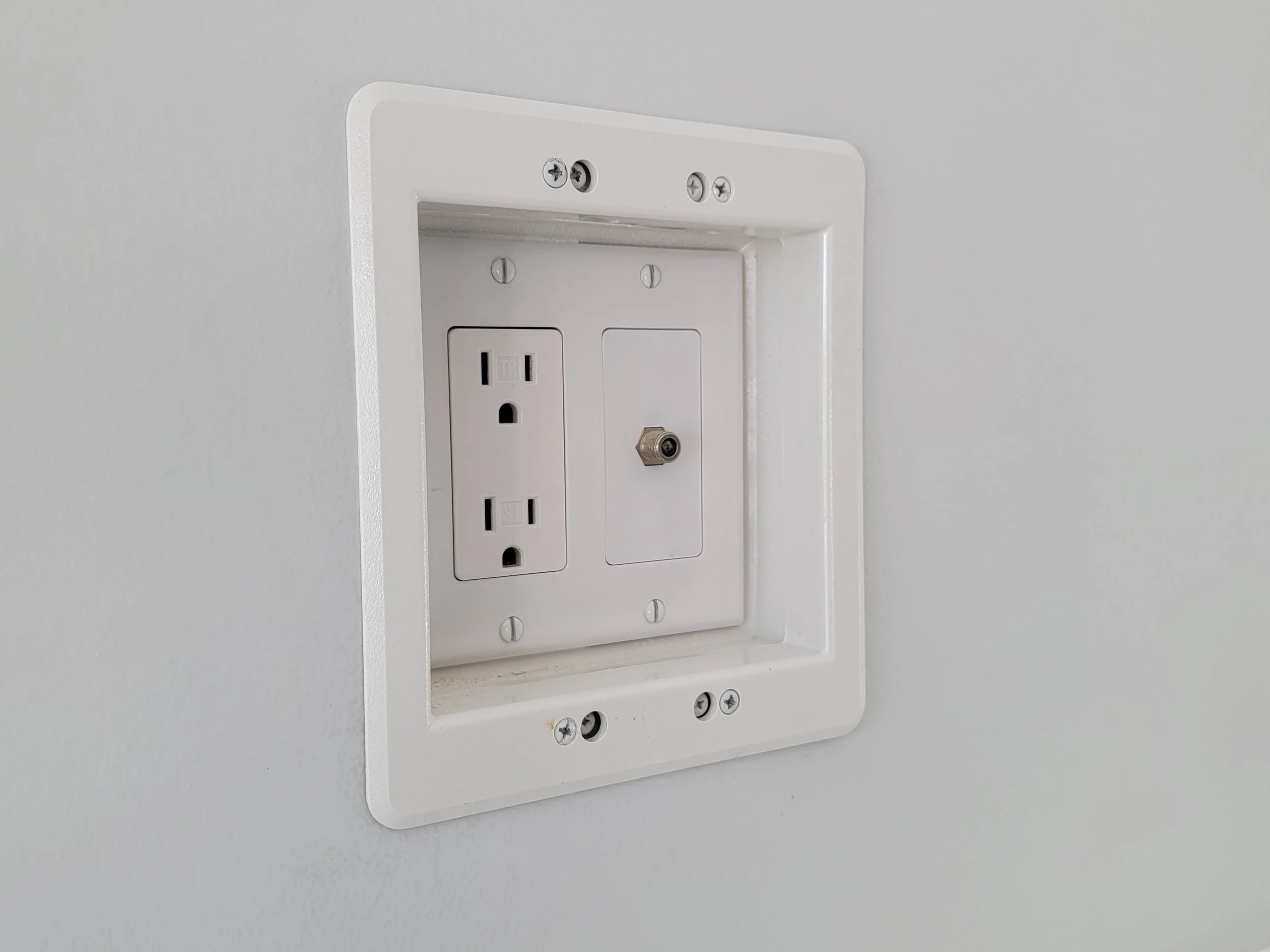 A Cleaner Way to Mount Your Television