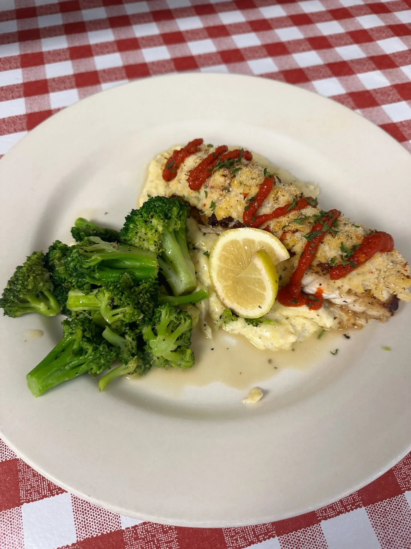 What&rsquo;s on our menu for this weekend?:

Crab-stuffed grouper served with polenta and broccoli, topped with a red pepper coulis 🍽️🧑&zwj;🍳 ($42)