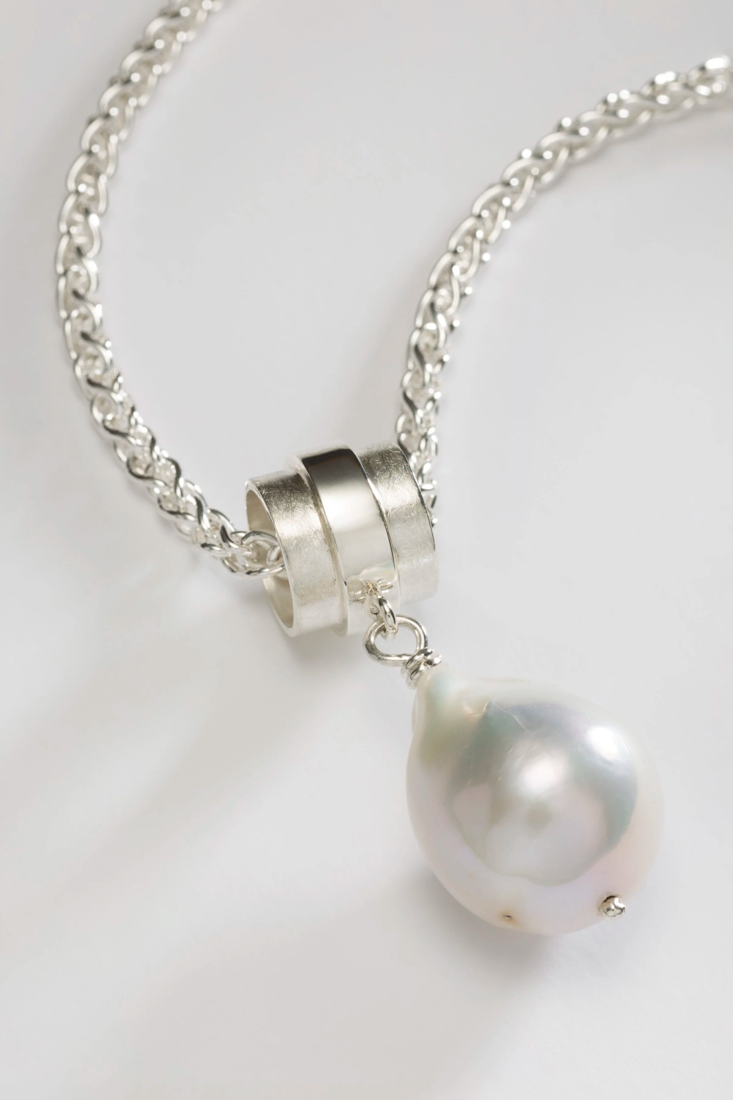 Copy+of+Baroque+Pearl+Pendant.jpg