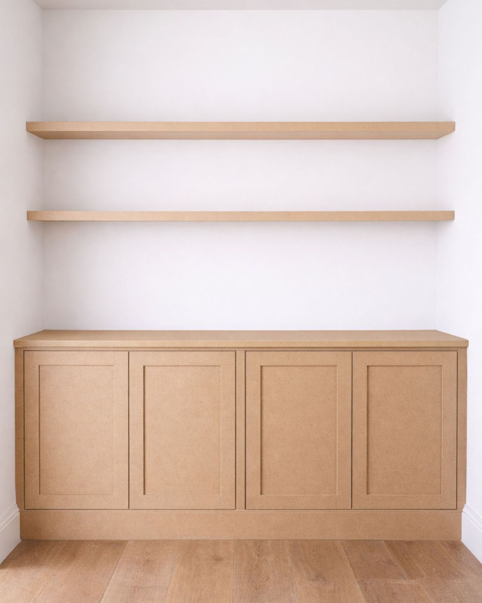 alcove 4 doors cupboard with shelves