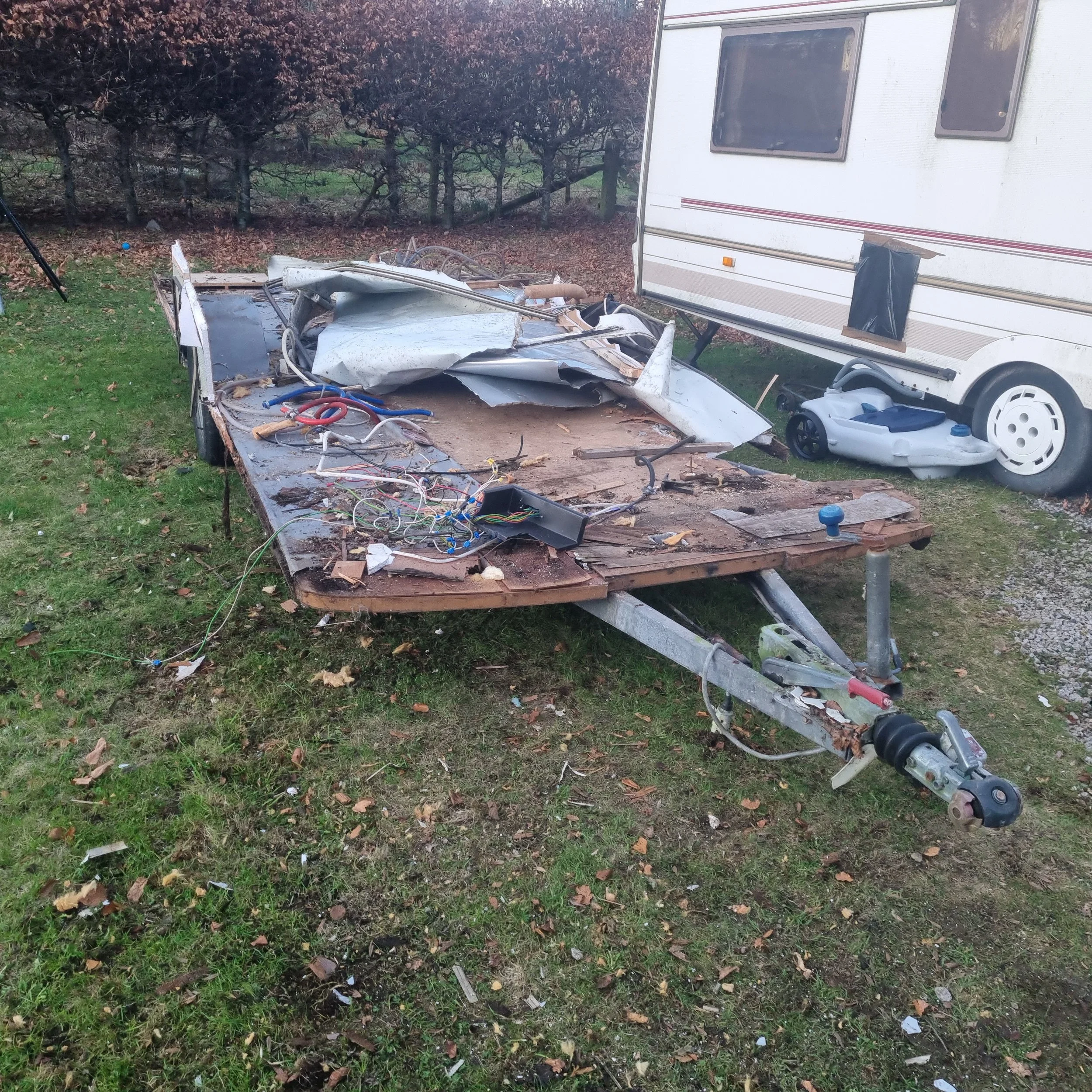 1990s-ABI-award-dismantled-to chassis-salvaged-scotia-caravan-salvage.jpg