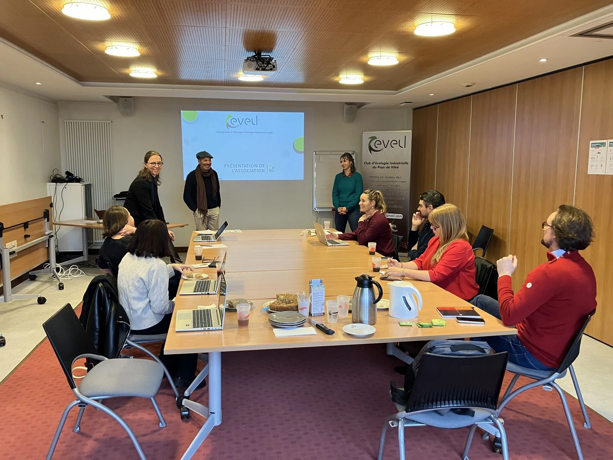 Conférences et interventions autour des enjeux de la biodiversité et l'adaptation au changement climatique pour les événements professionnels.