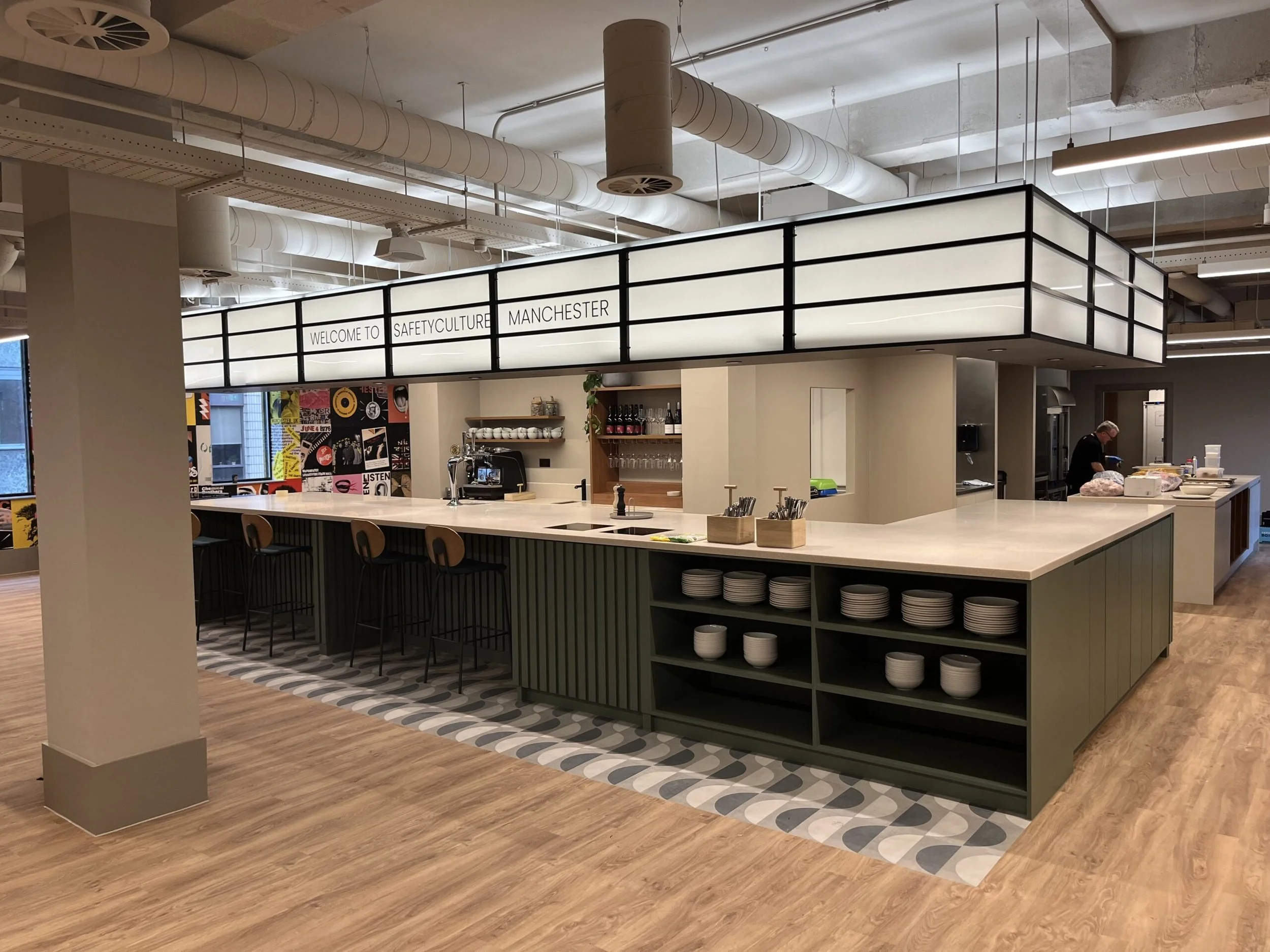 Bespoke over-counter gantry 2 USED.jpg