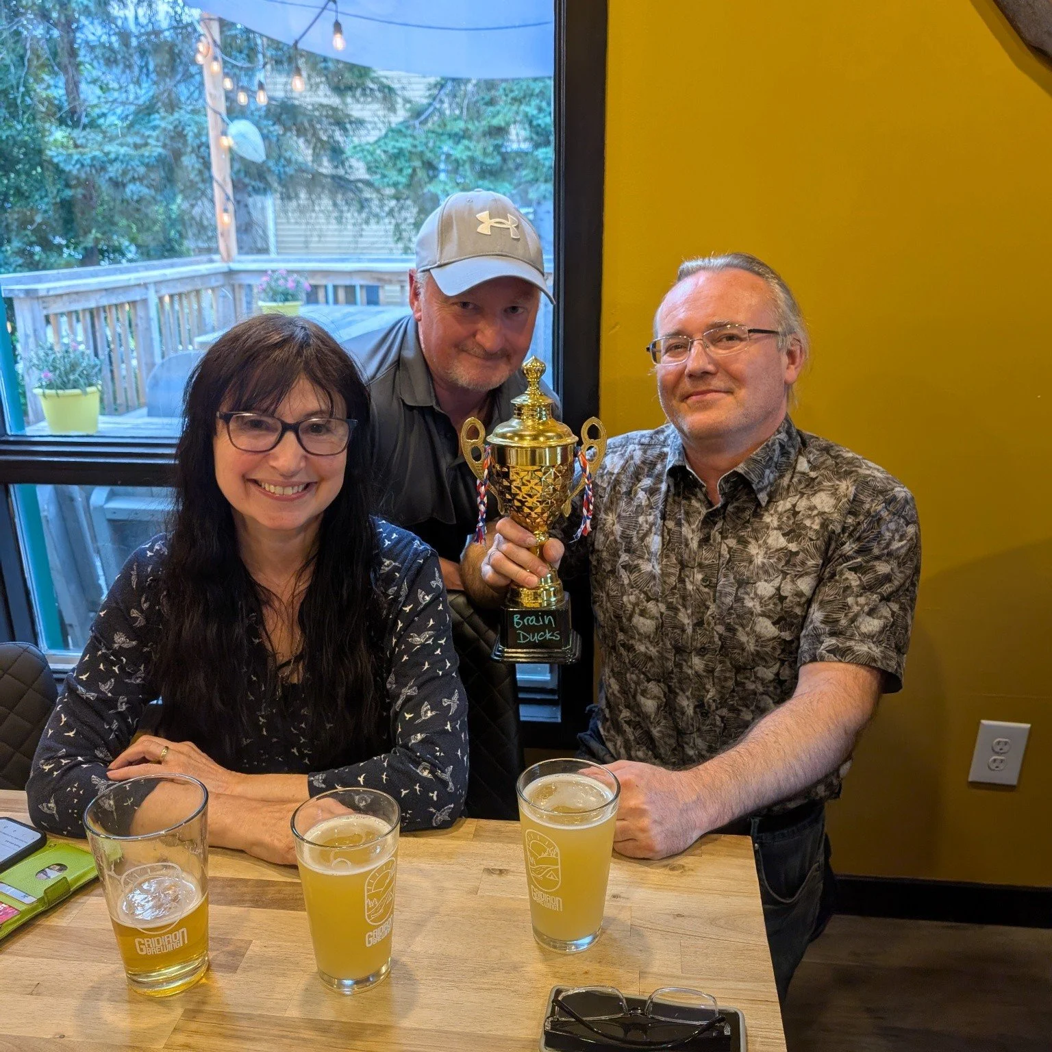 Solo Brain Ducks take trivia tonight after a very tight race with Last Place!
Thanks to Dave for hosting, the lightning round at the end was very entertaining!