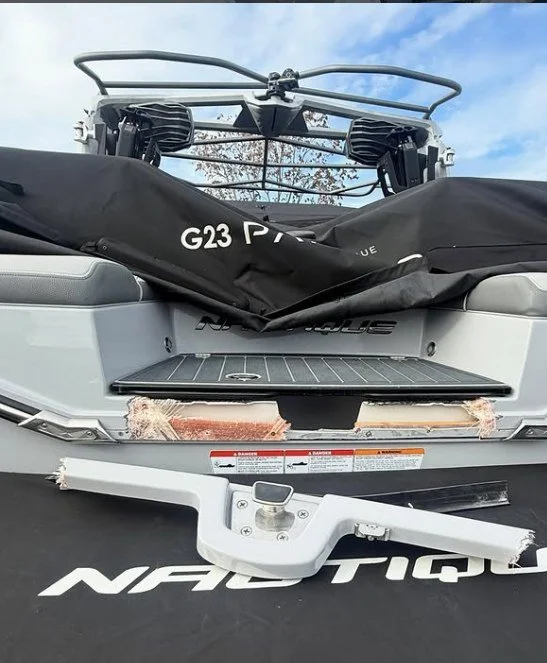 nautique fiberglass repair job at sergio's boat spa boat repair shop