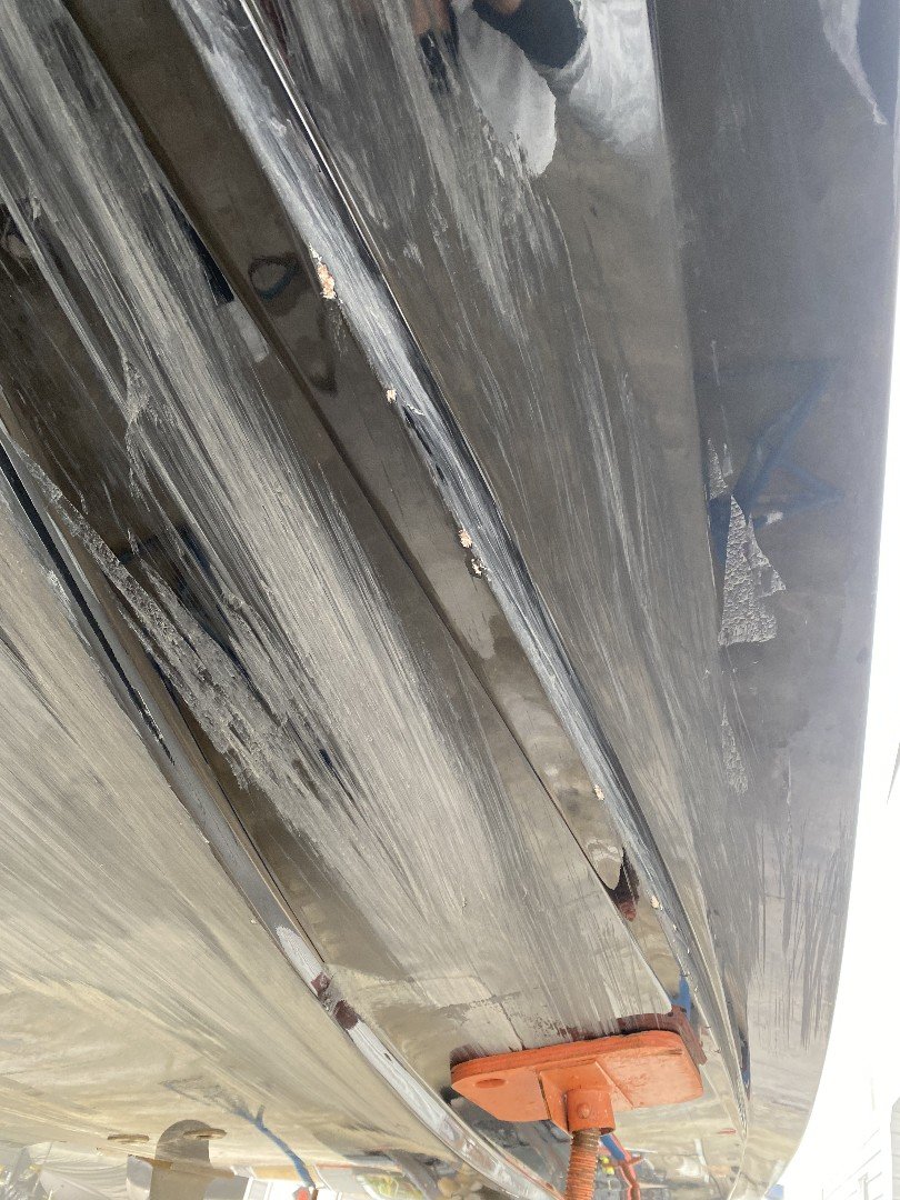 Gelcoat repair Stockton, CA. by Sergio's Boat Spa the best boat repair shop.