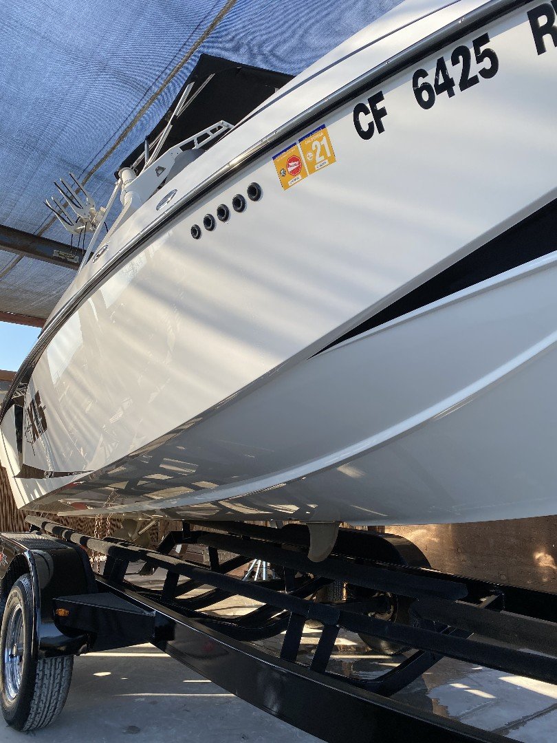 Gelcoat repair Stockton, CA. by Sergio's Boat Spa the best boat repair shop.