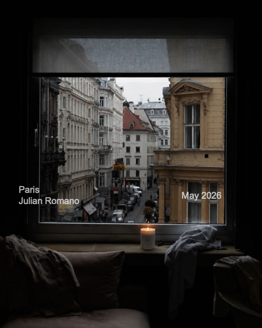 In-Situ-540°-Atmpspheric-Object-Artisanal-Candle-Roam.Editions-Luxury-Candle-08.png