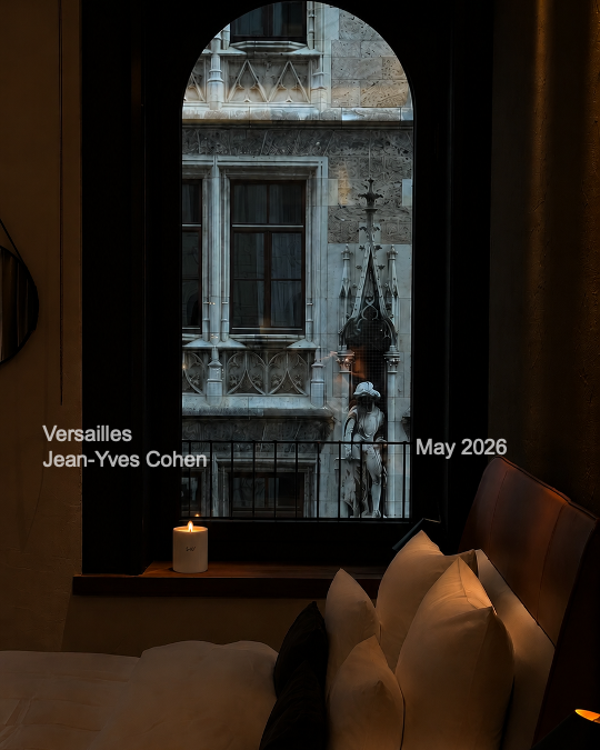 In-Situ-540°-Atmpspheric-Object-Artisanal-Candle-Roam.Editions-Luxury-Candle-13.png