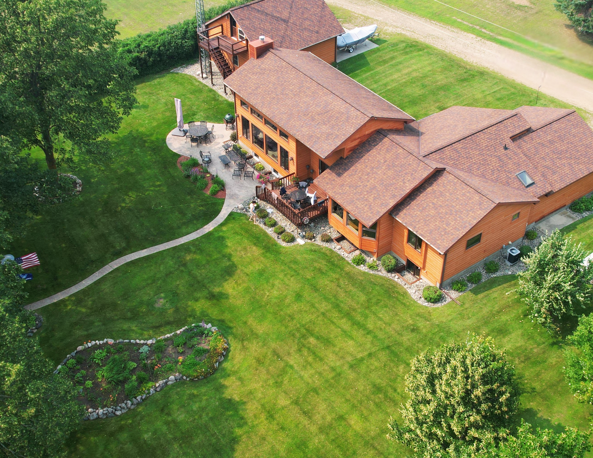 Perimeter Plantings | Lawn | Irrigation | Lake