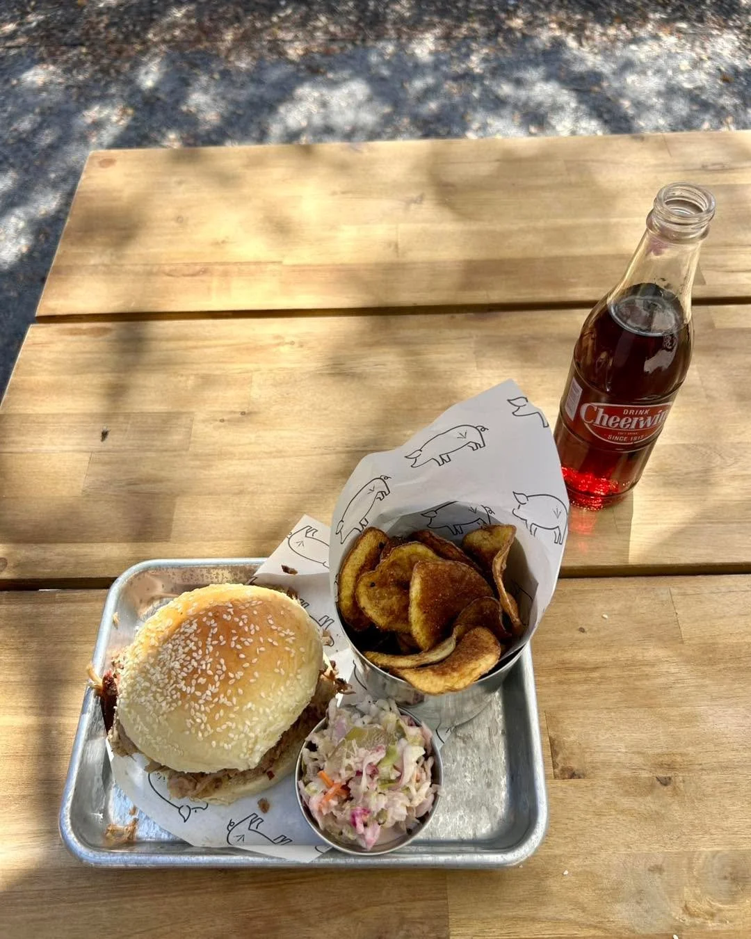Good BBQ deserves good sides. 👏
Our chips are made in-house, crispy, golden, and just the right amount of salty.