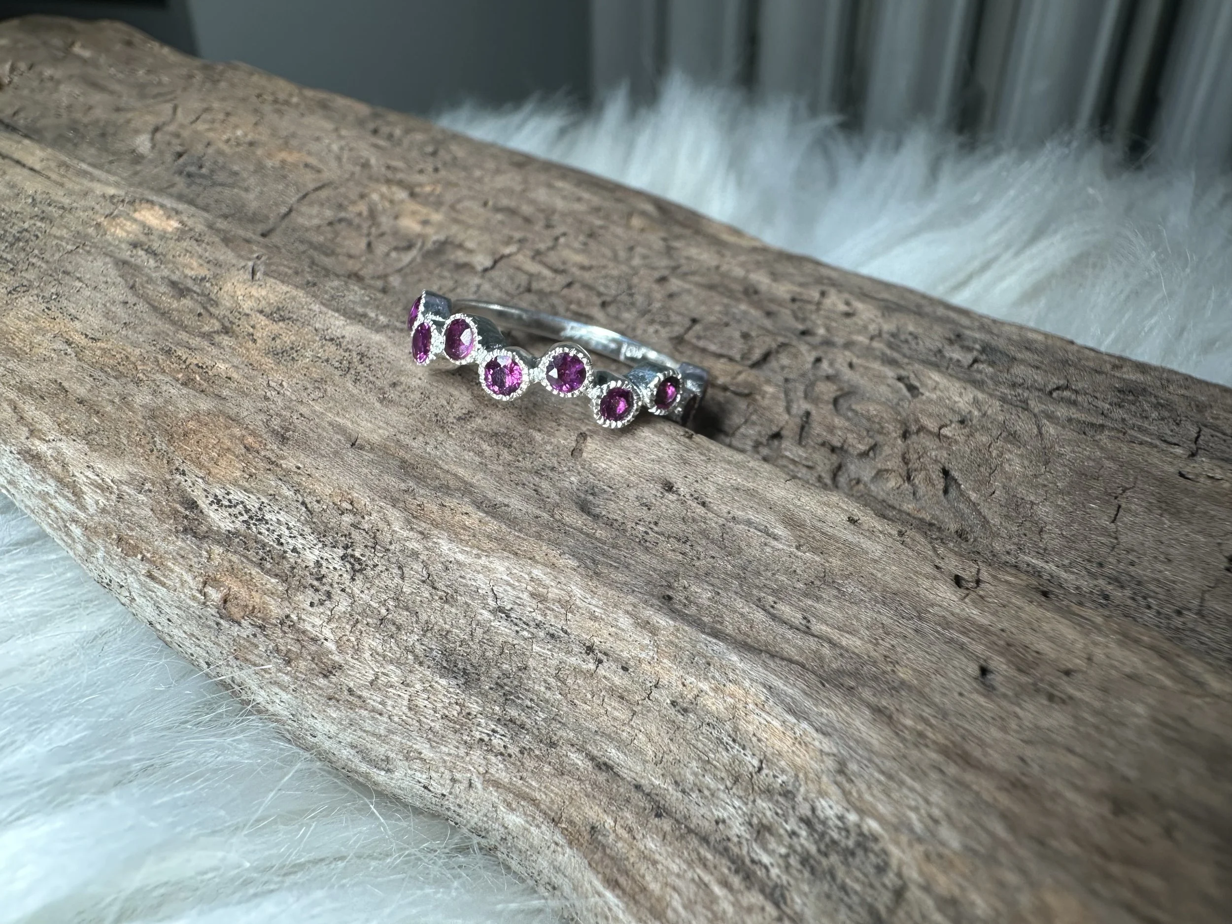 Granat Ring