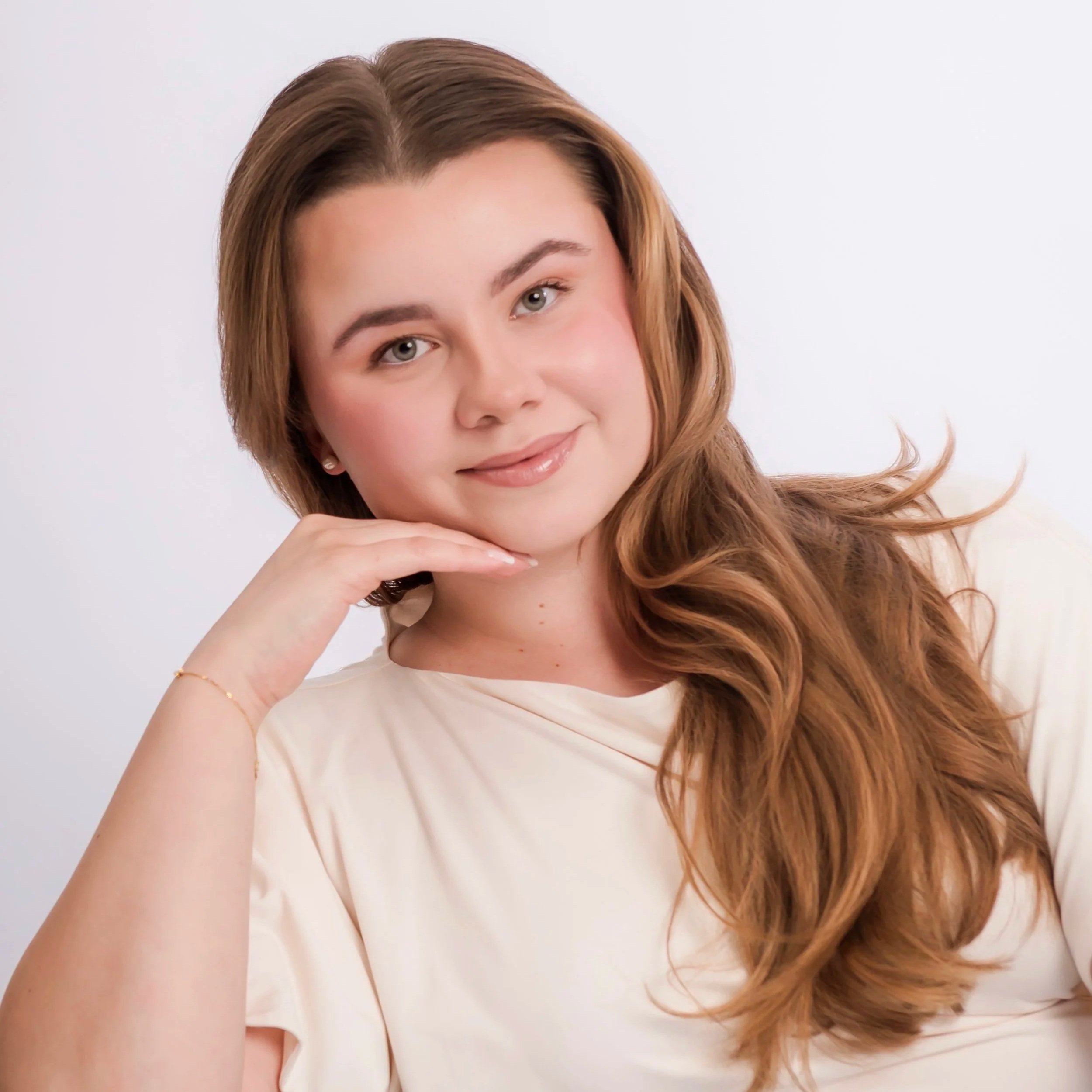 Spotlight on Aligned Integrative Wellness: Helping Women Build a Strong Foundation for Lifelong Wellness