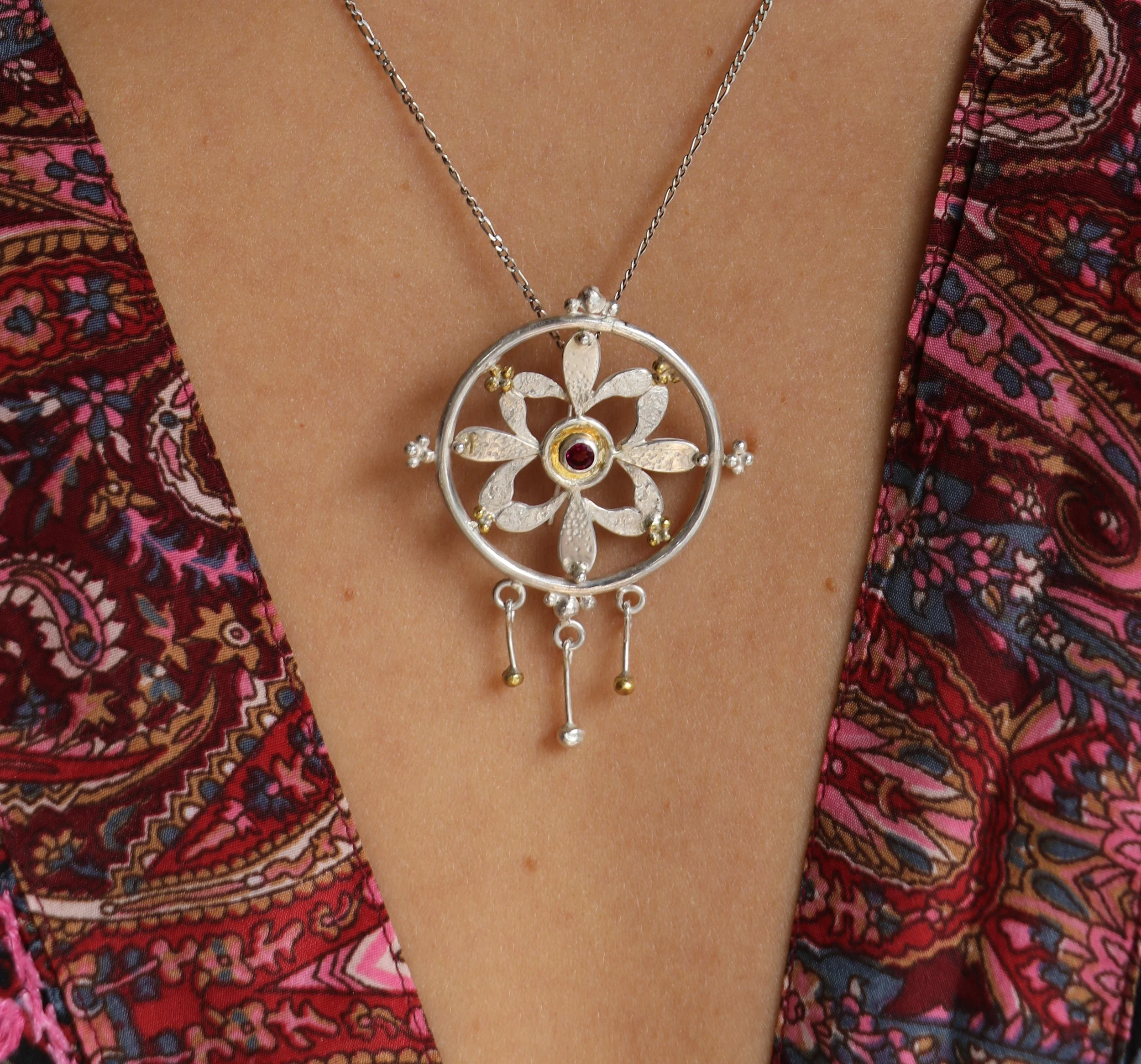 pendant_talisman.jpg